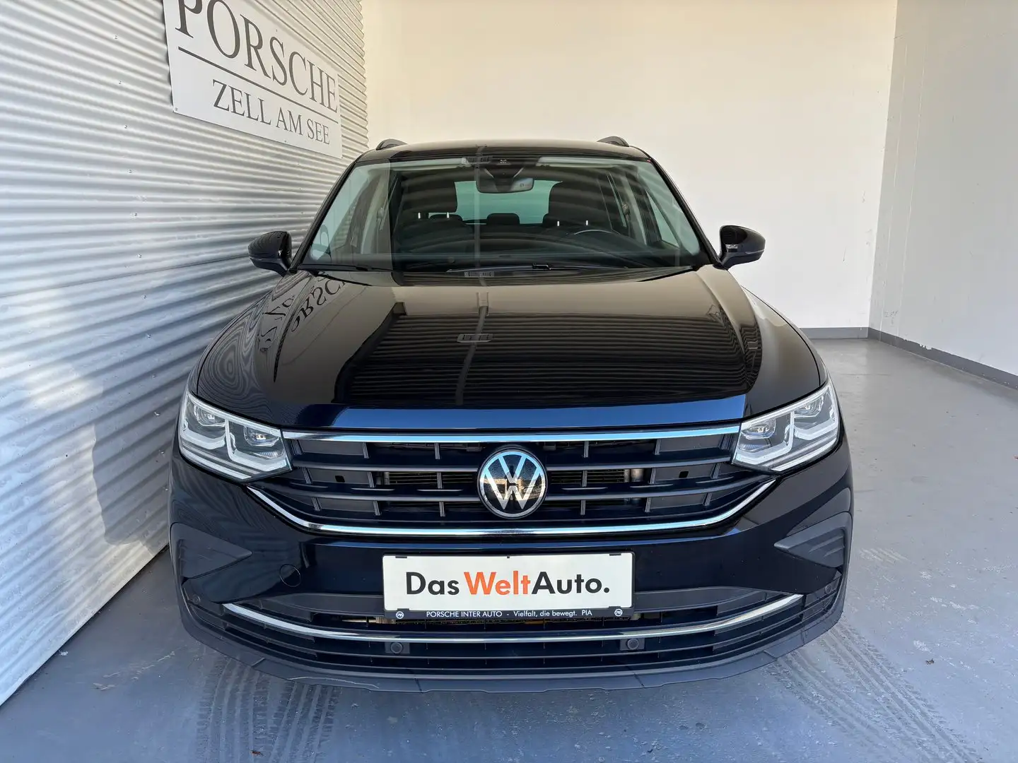 Volkswagen Tiguan Life TDI 4MOTION DSG Schwarz - 2