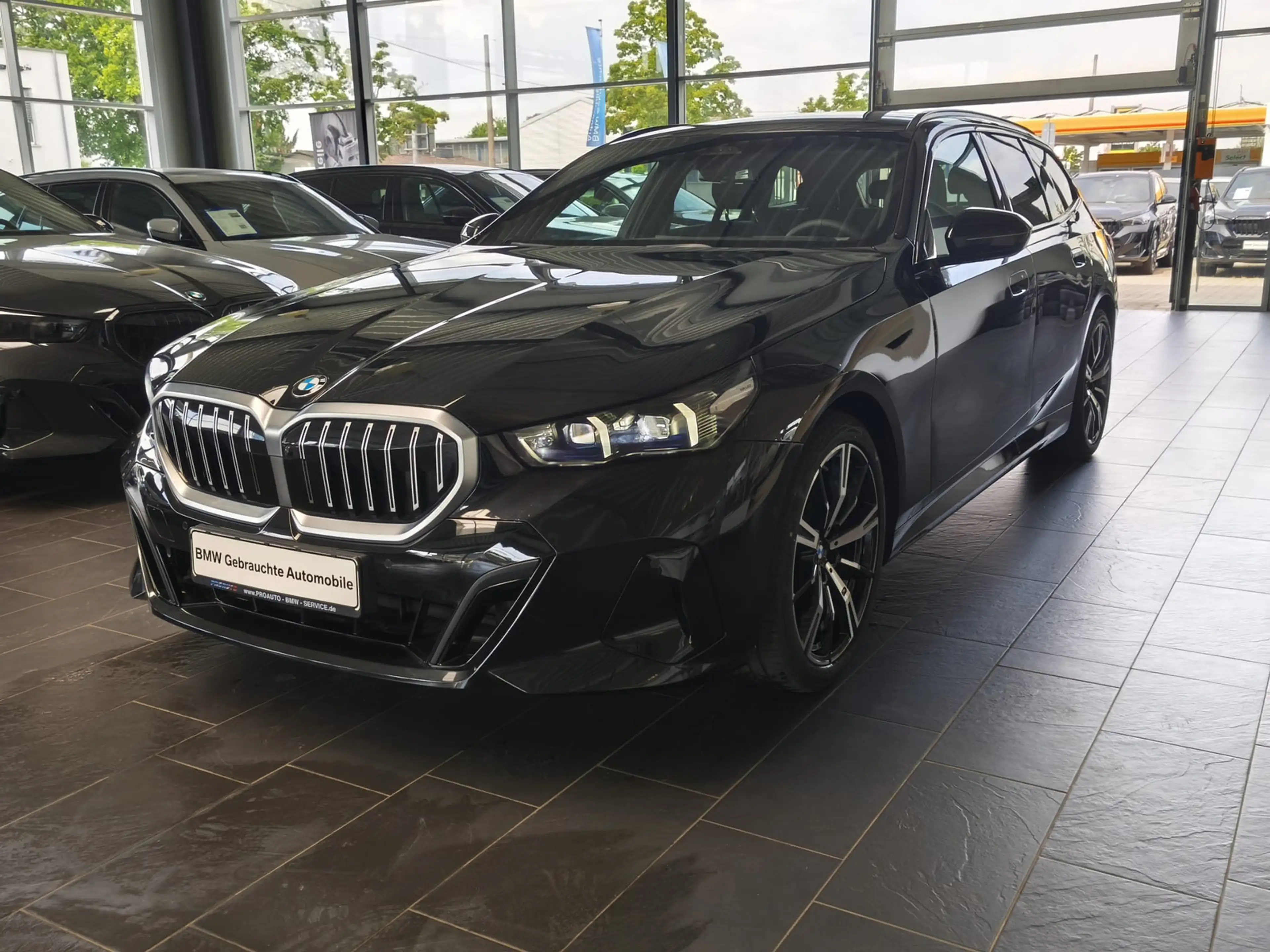 BMW 520 d xDrive M Sport Tour. 360°/HUD/Travel/20"/AHK — photo 3