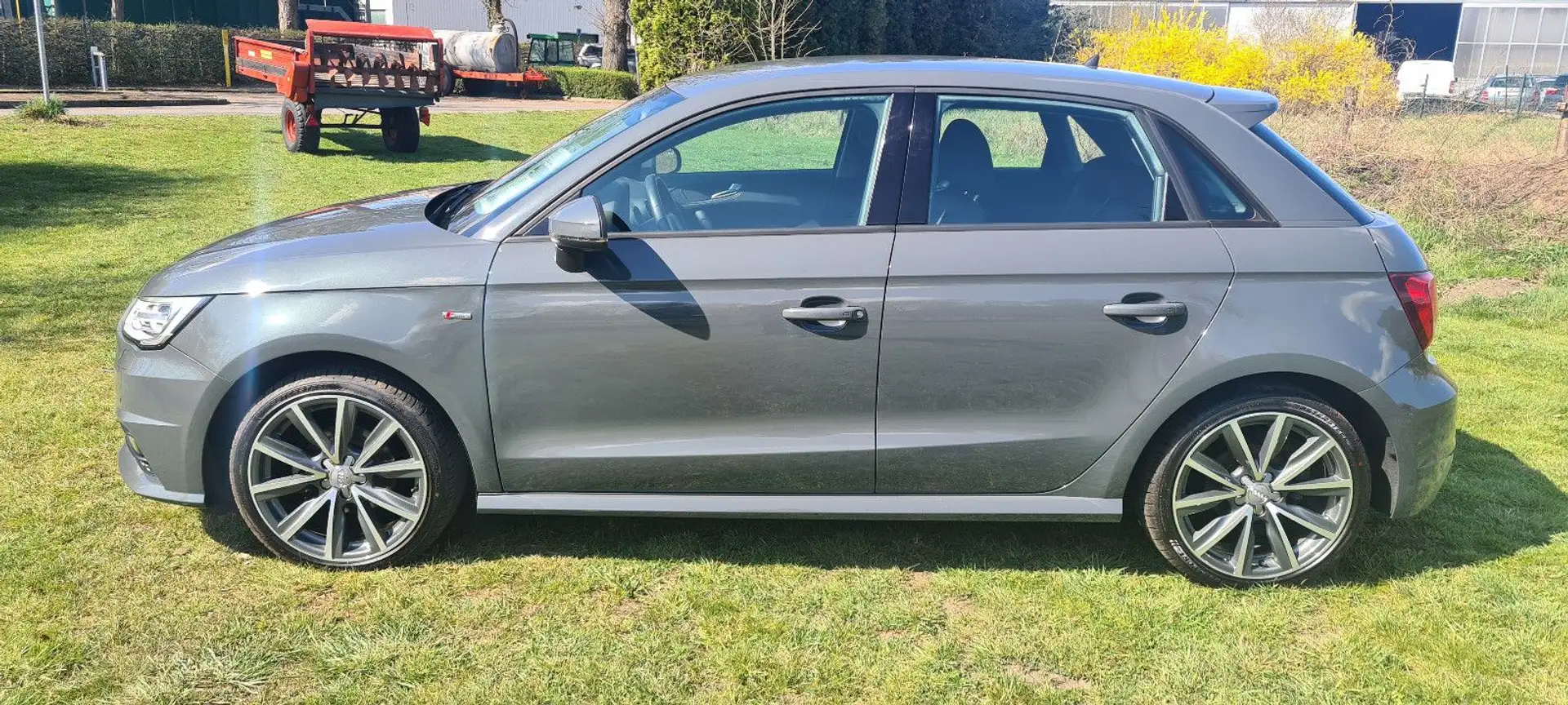 Audi A1 Sportback S-Line *Navi*Klimaauto.*SHZ*Isofix* Gris - 1