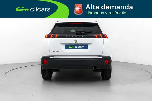 Peugeot 2008 view 4