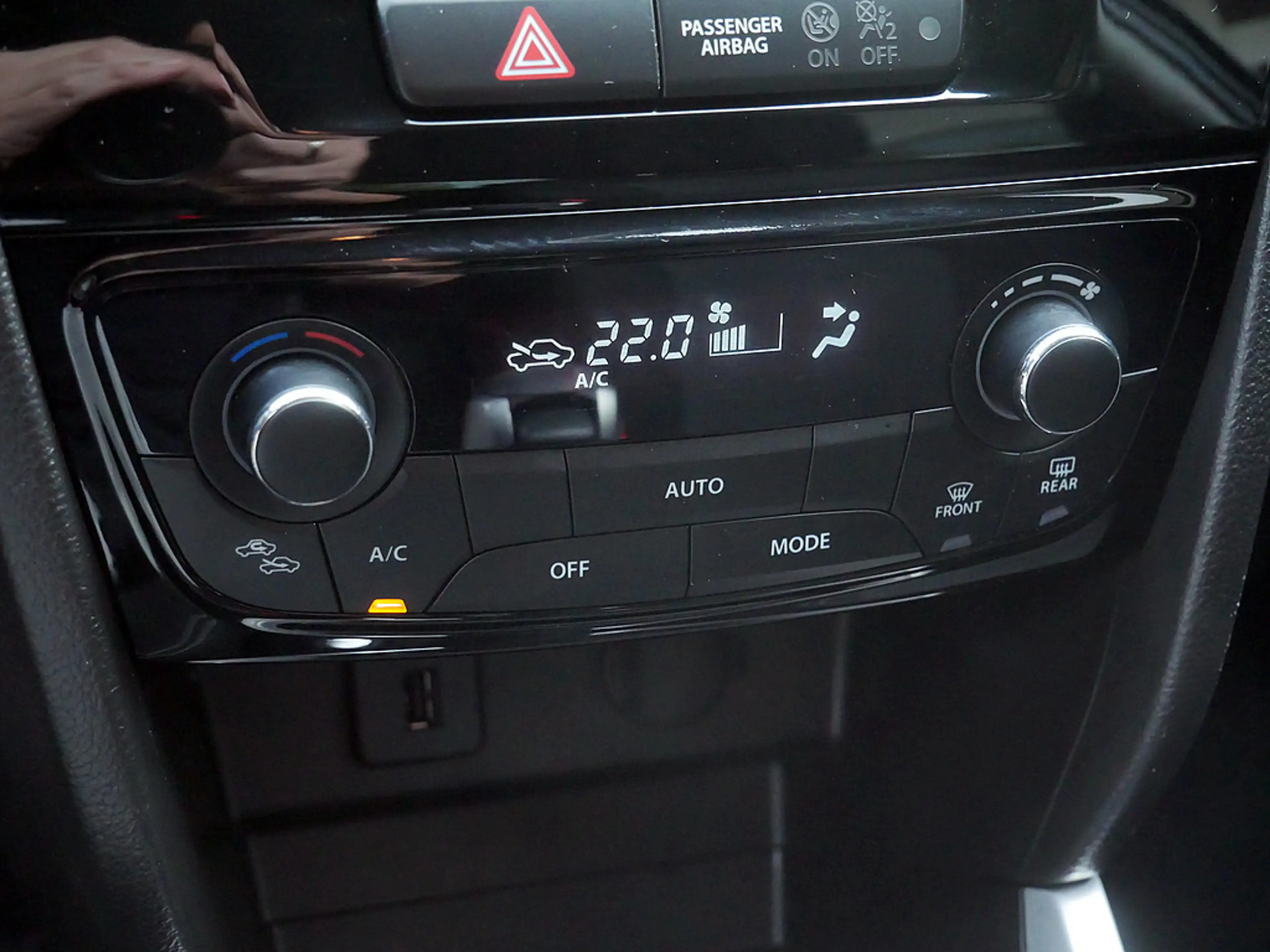 Suzuki Vitara 1.6 Comfort 4x2 KLIMA SHZ KAMERA — photo 15