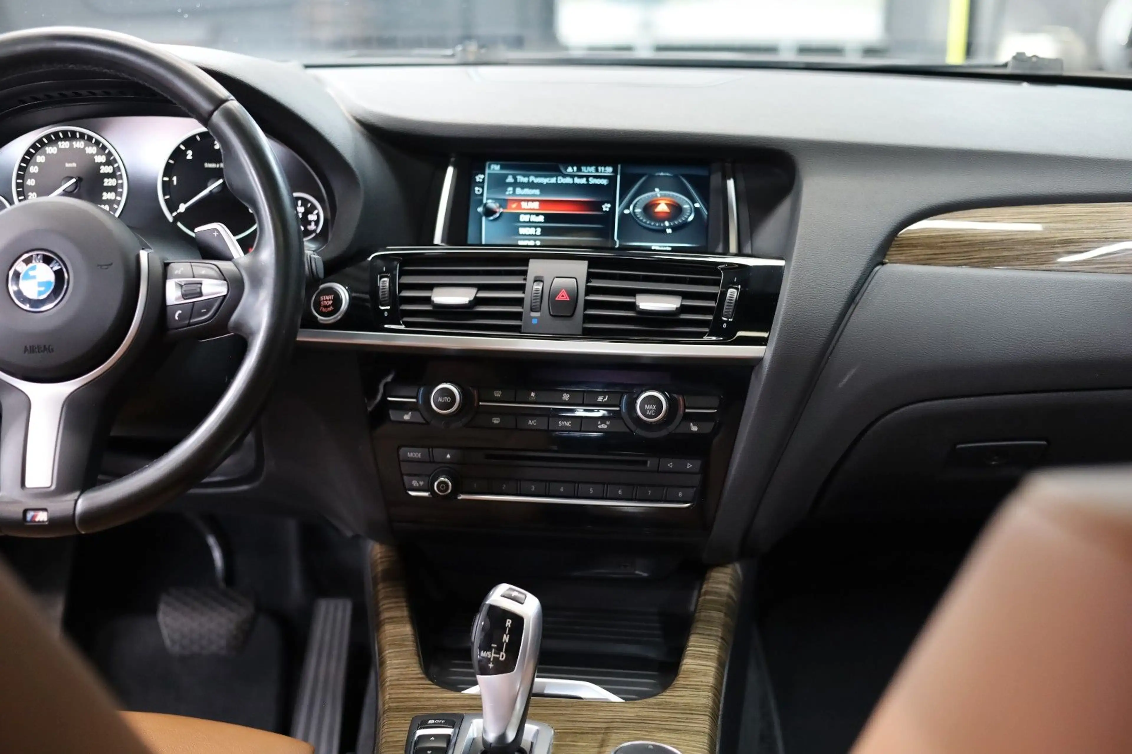 BMW X4 xDrive 20 d M Sport Paket*Head Up*360° — photo 6