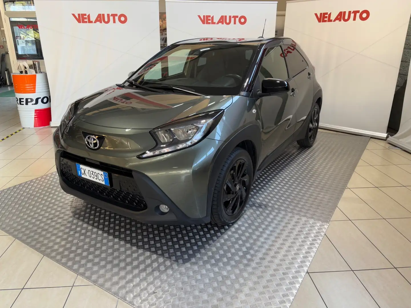 Toyota Aygo Aygo X 1.0 VVT-i 72 CV 5 porte Trend S-CVT Vert - 1