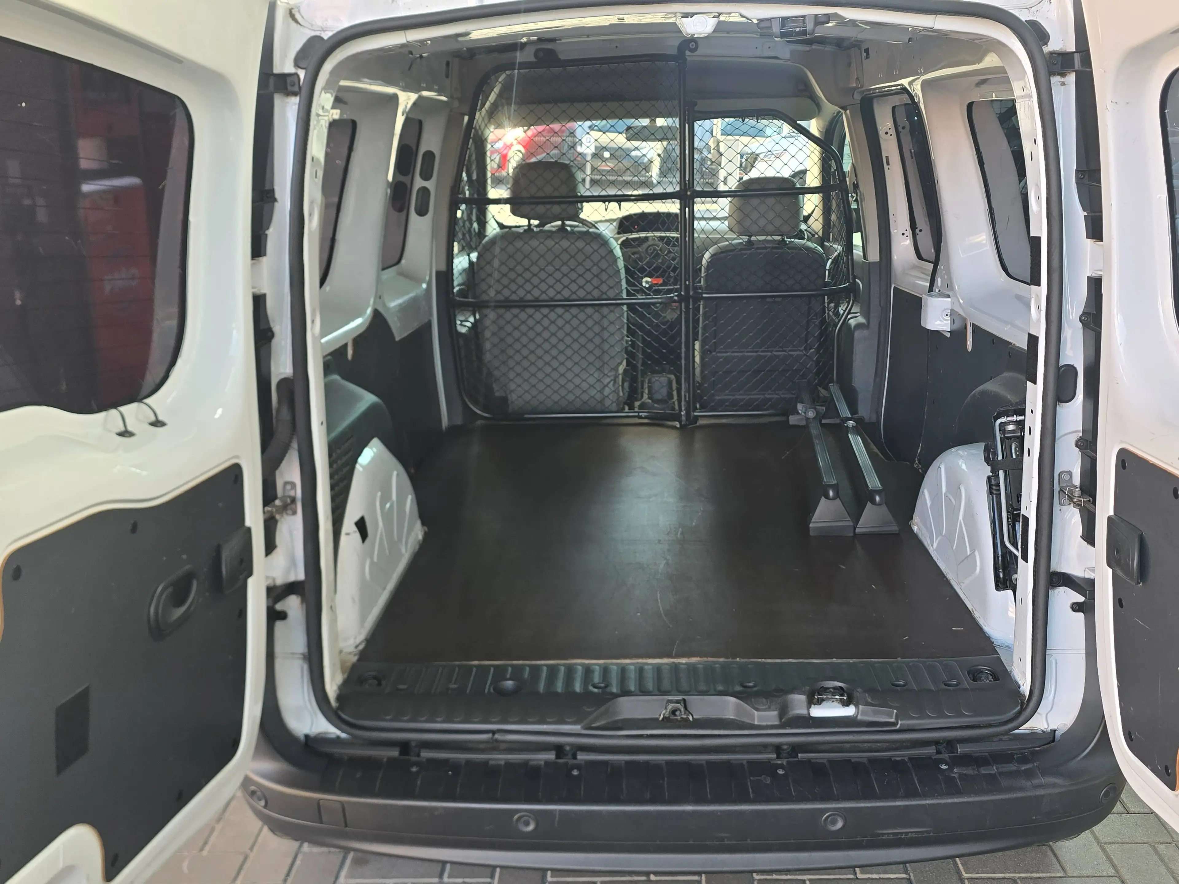 Renault Kangoo Maxi L2 / Slechts 29000km!! / Euro6 / Lichte vracht — photo 5