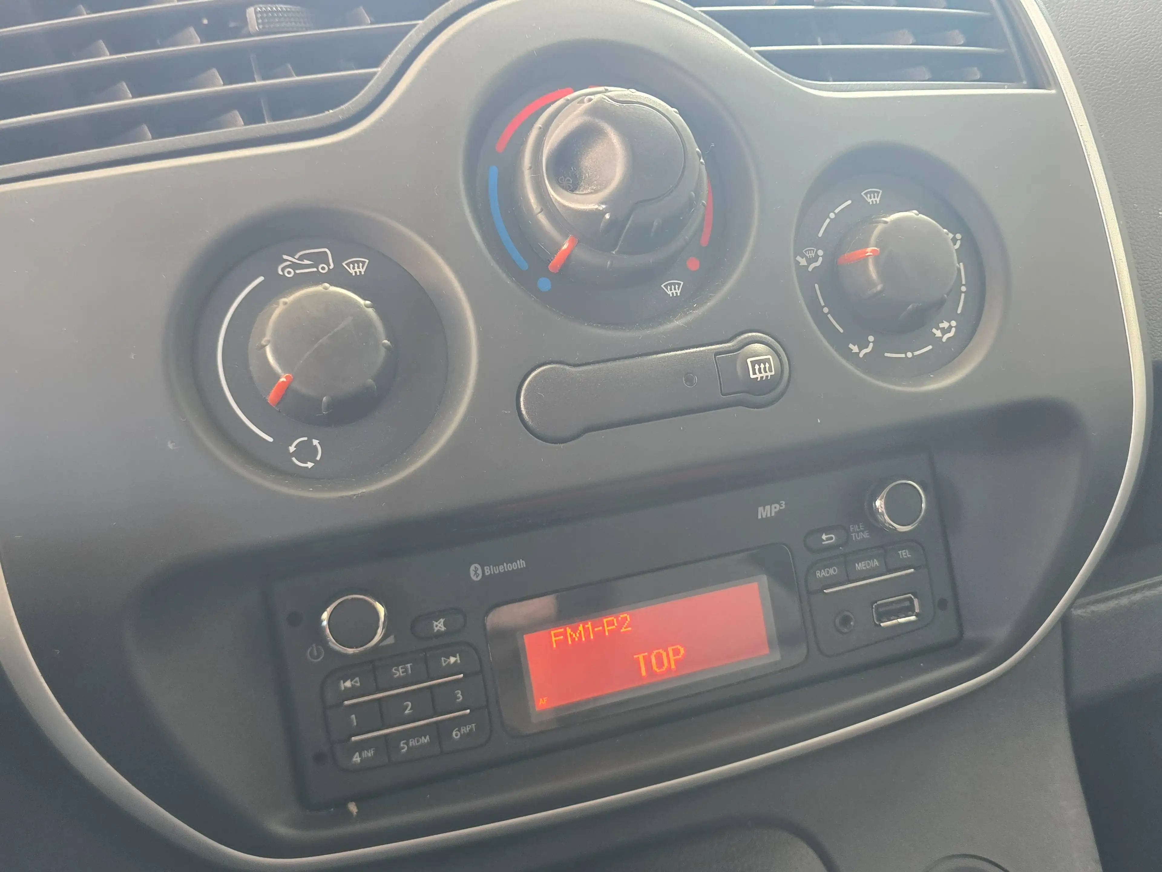 Renault Kangoo Maxi L2 / Slechts 29000km!! / Euro6 / Lichte vracht — photo 10