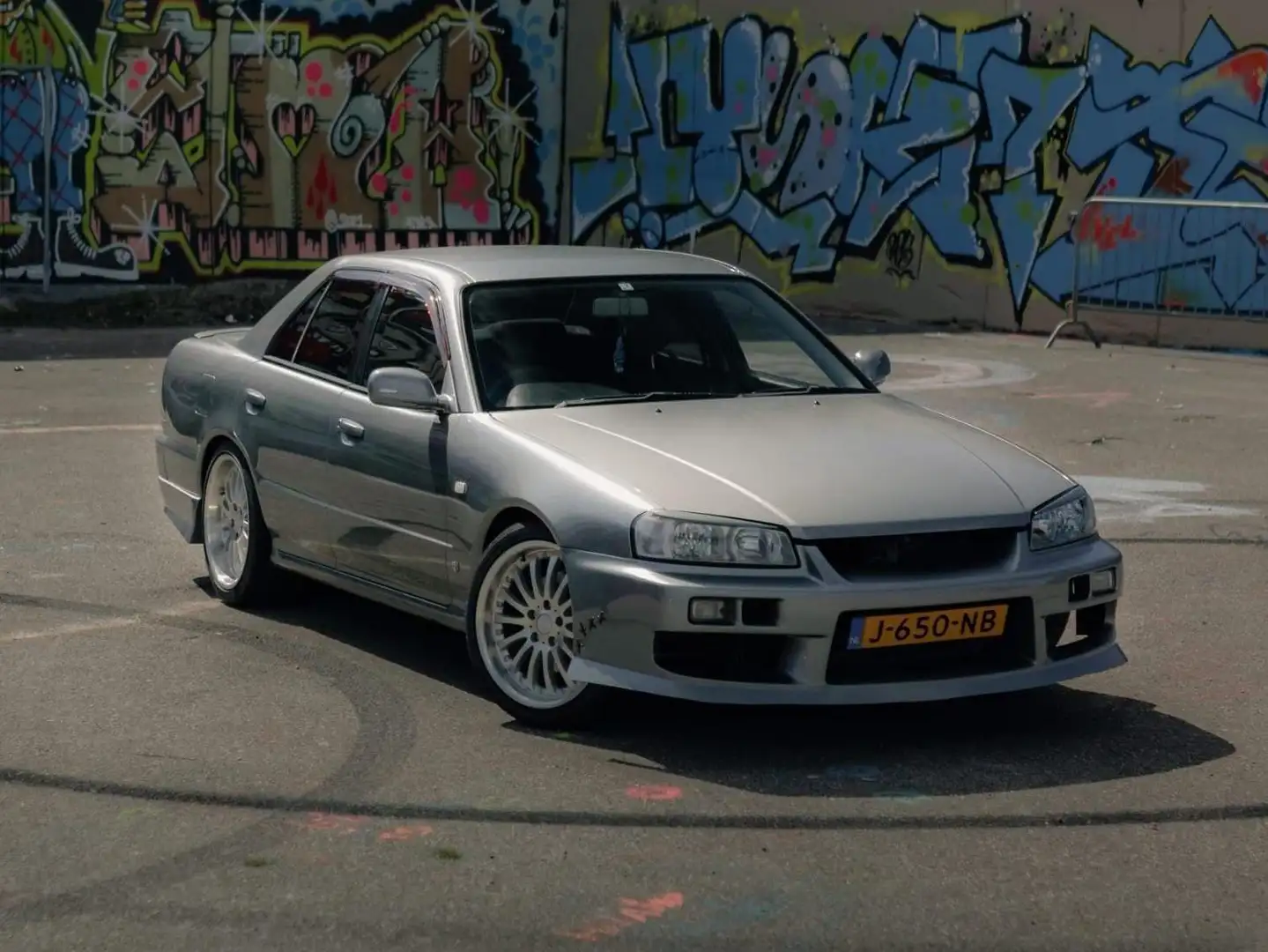 Nissan Skyline GT-V Gris - 1