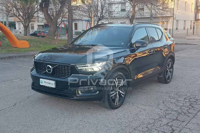 Volvo XC40 XC40 B4 AWD Geartronic R-design