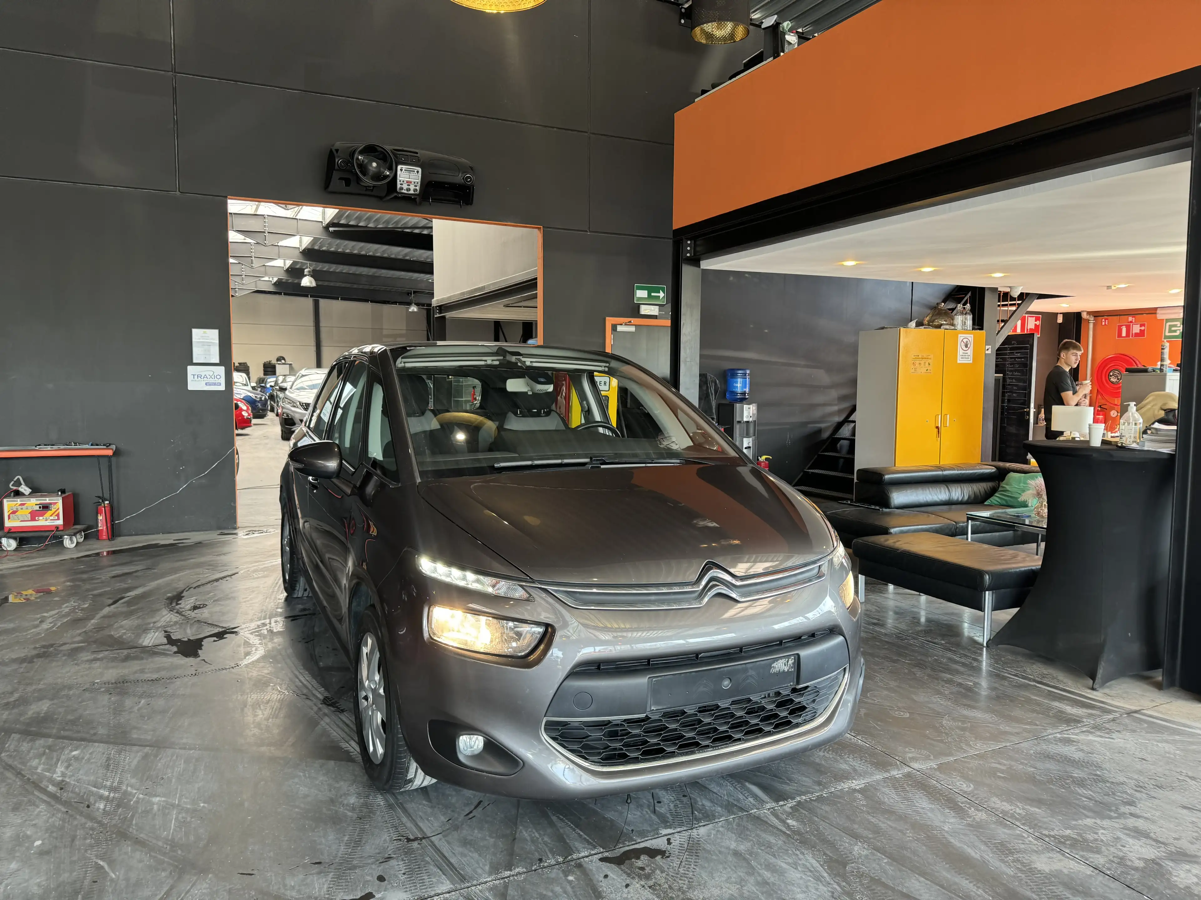 Citroen C4 Picasso 1.2 - A/C - MEDIA/TEL - LIM/REG - NAVI -START&STOP