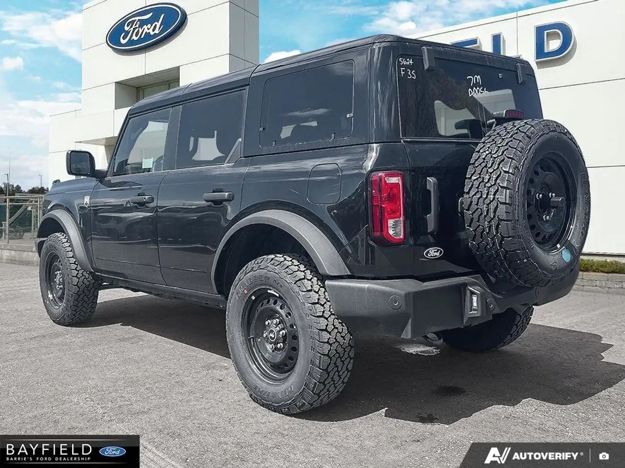 Ford Bronco снимка Ford Bronco