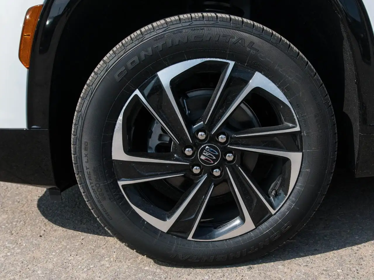 Buick Enclave снимка Buick Enclave