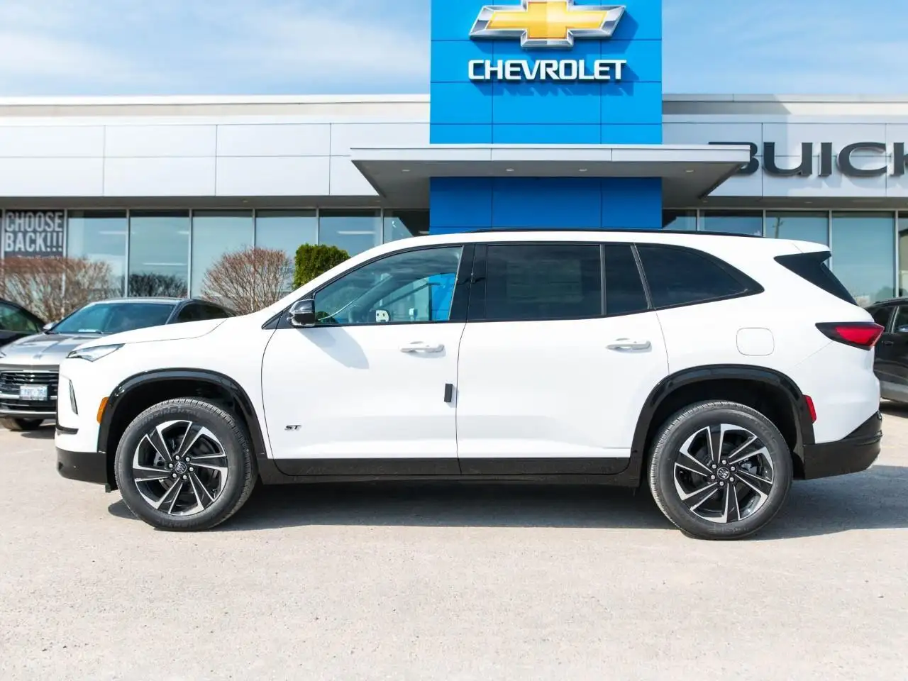 Buick Enclave снимка Buick Enclave