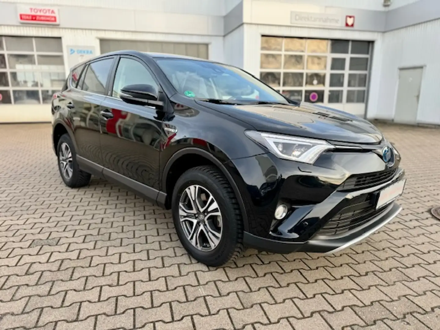 Toyota RAV 4 2.5 4x2 Hybrid Team Deutschland Noir - 1