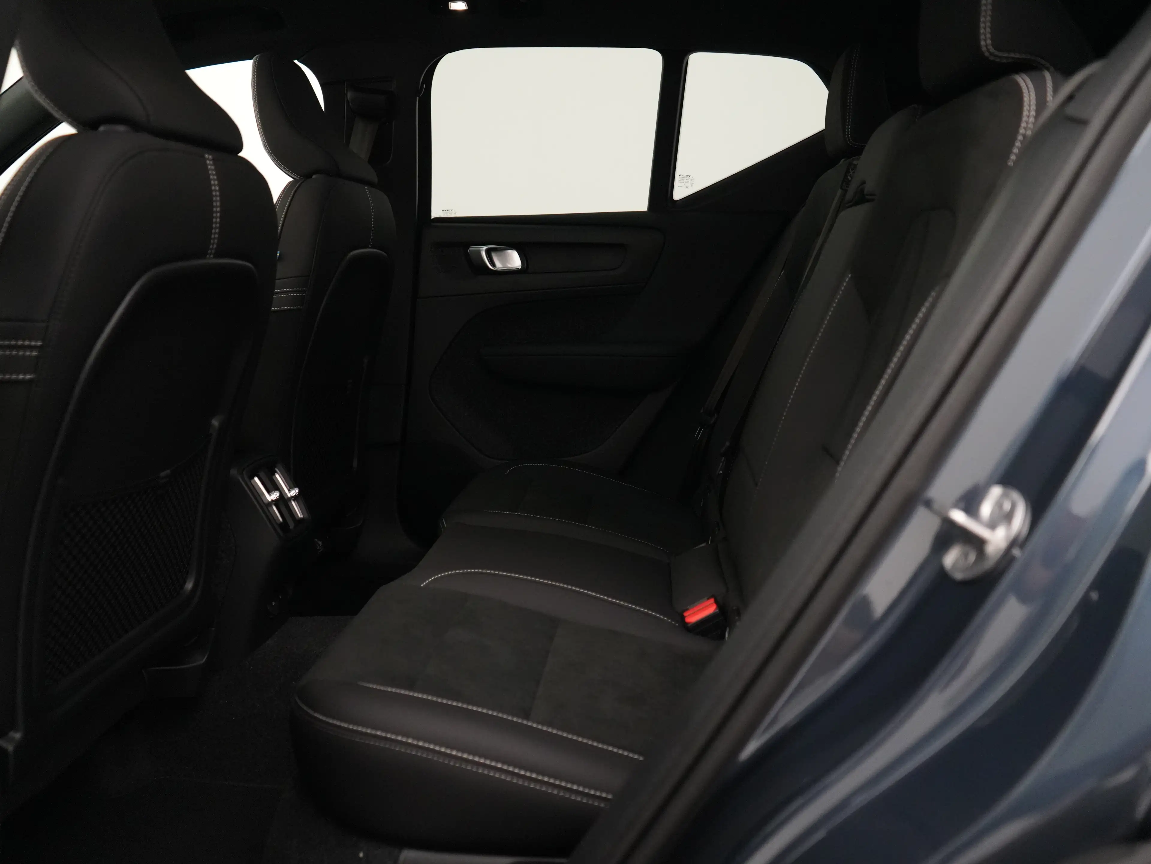 Volvo EX40 Single Ext. Ultra Black Edition Europa 82 kWh | Li — photo 10