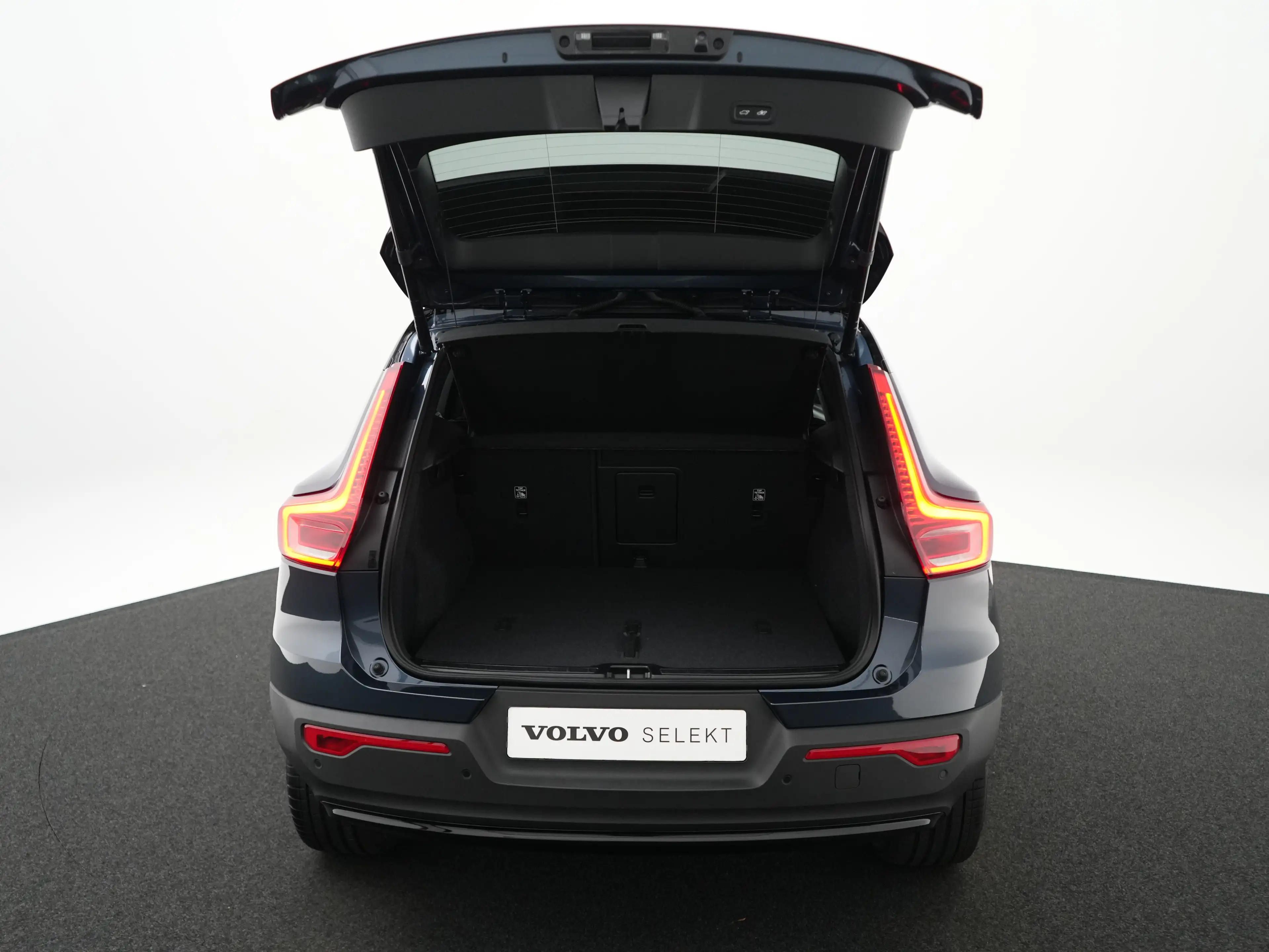 Volvo EX40 Single Ext. Ultra Black Edition Europa 82 kWh | Li — photo 13