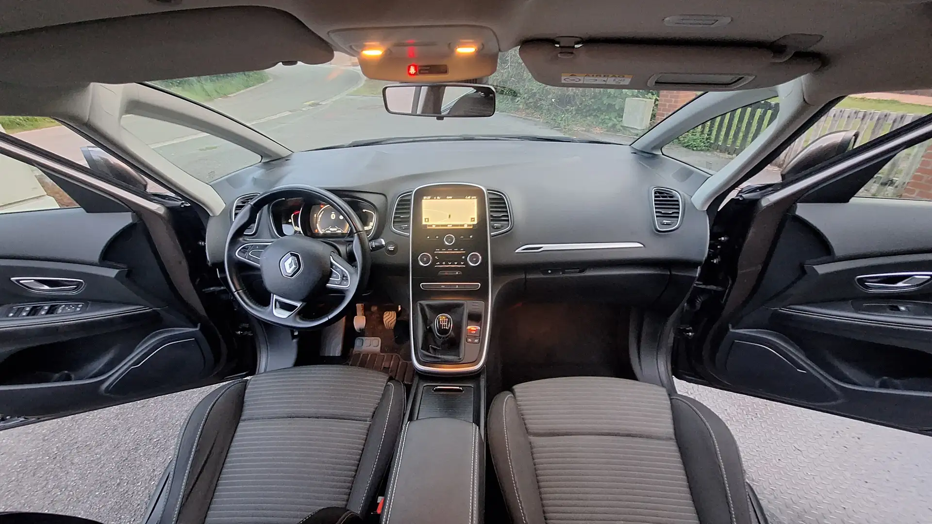 Renault Grand Scenic Grand Scénic 1.5 dCi Energy Hybrid Intens - 2