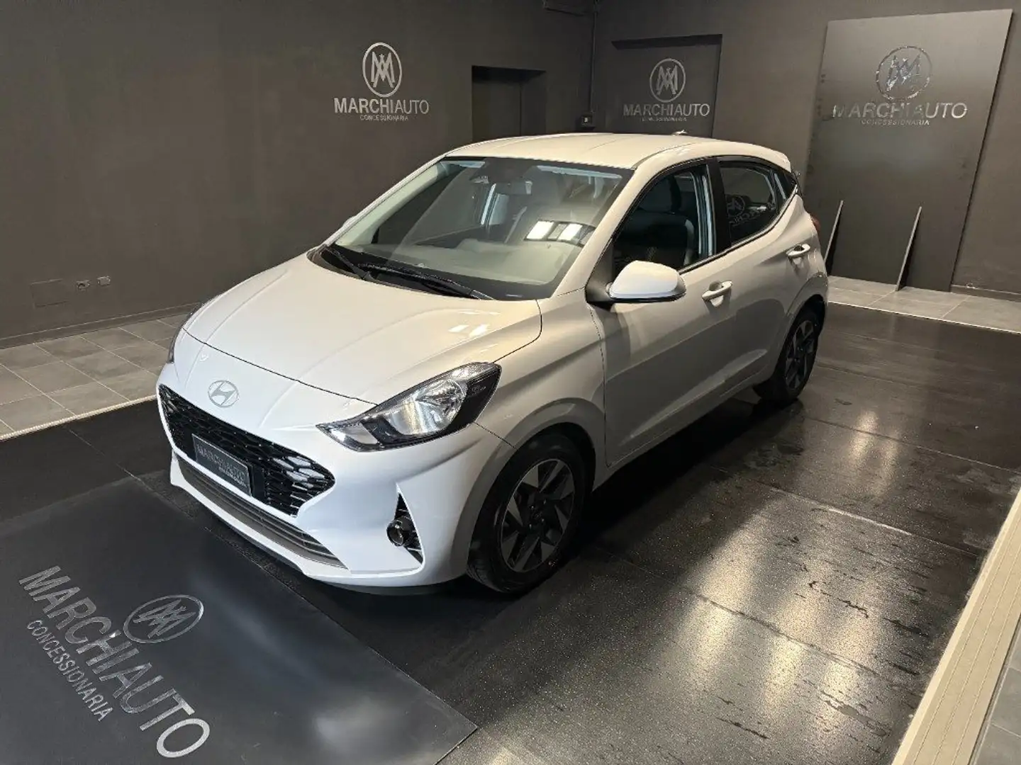 Hyundai i10 1.0 MPI Connectline Bianco - 1