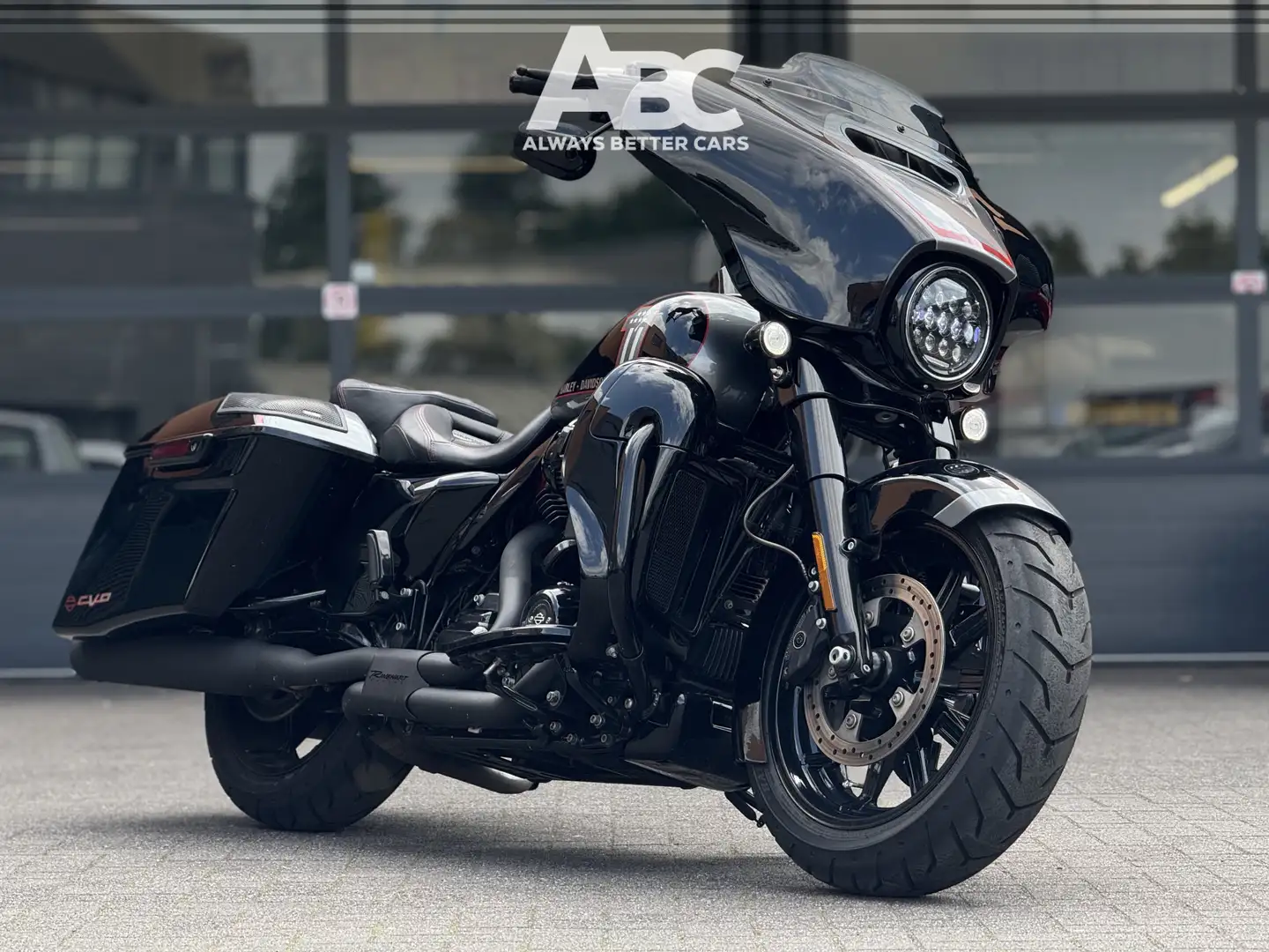 Harley-Davidson CVO Limited 117 FLHTKSE Streetglide 117 Negro - 1