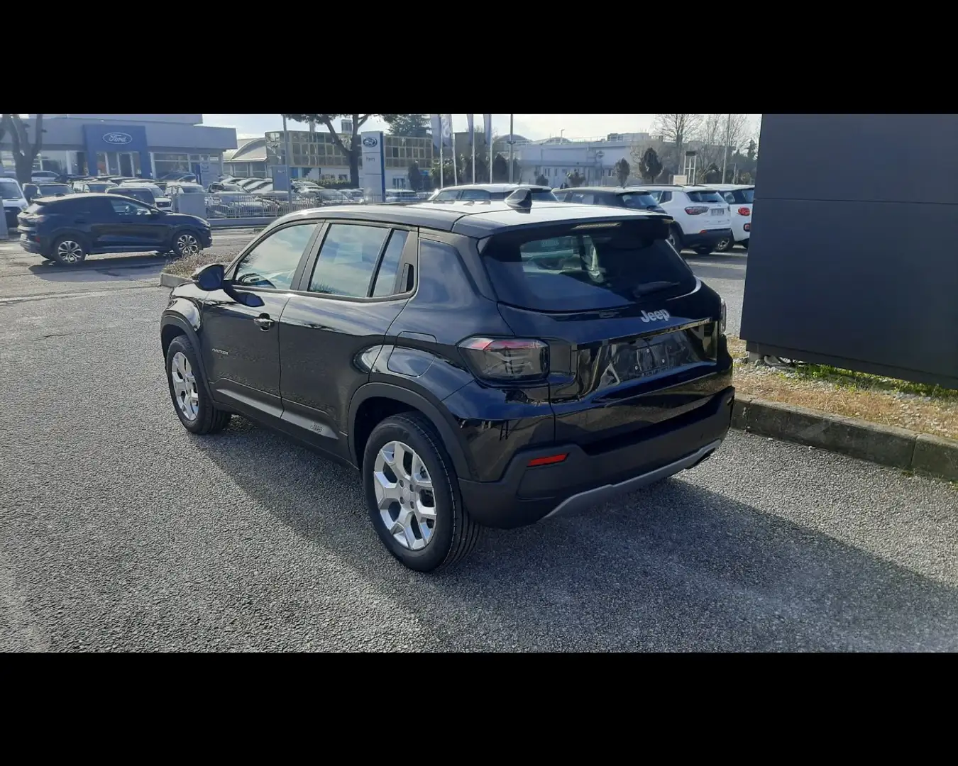 Jeep Avenger 1.2 Turbo Altitude Zwart - 2