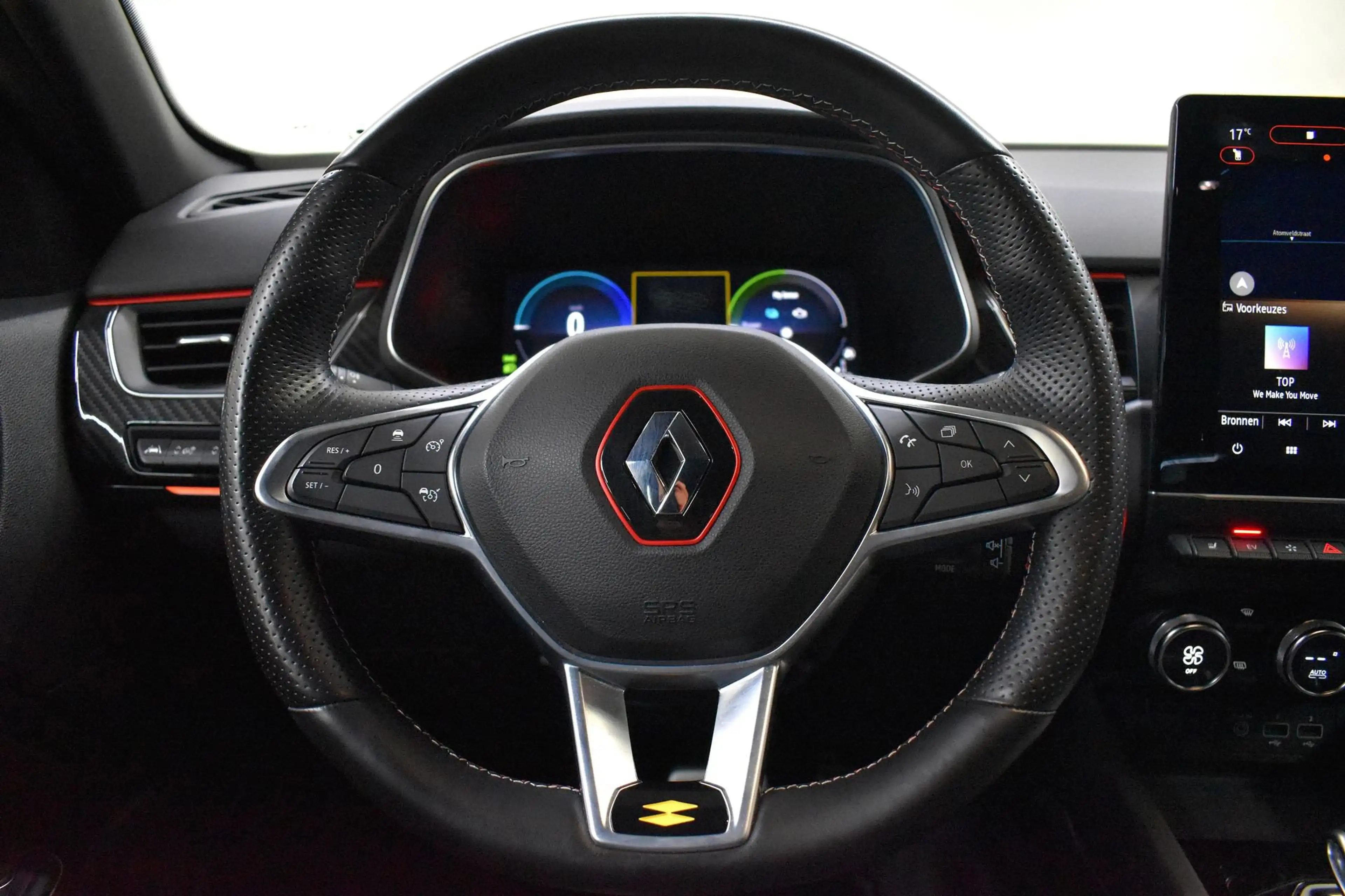 Renault Arkana RS Line 145 Hybrid — photo 13