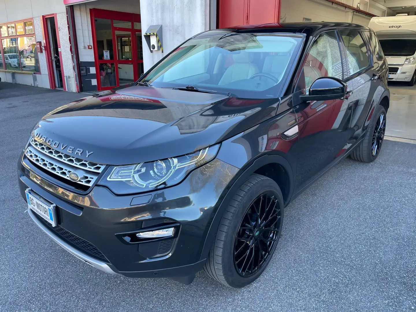 Land Rover Discovery Sport Discovery Sport 2.0 sd4 HSE Luxury awd 240cv auto Grijs - 1