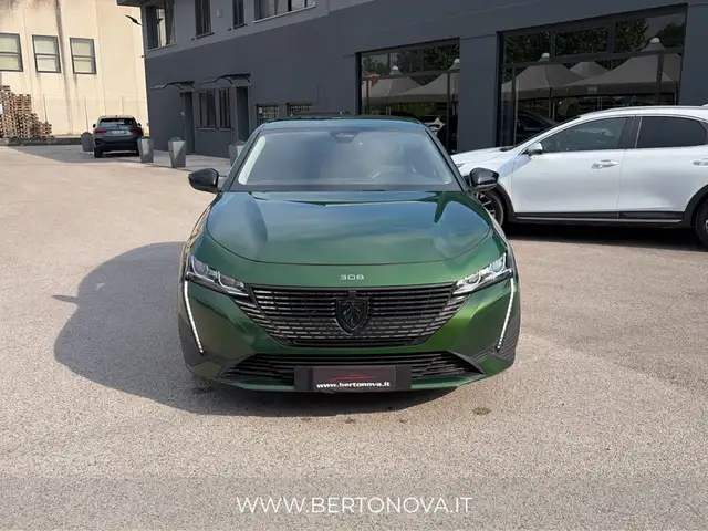 Peugeot 308 view 5