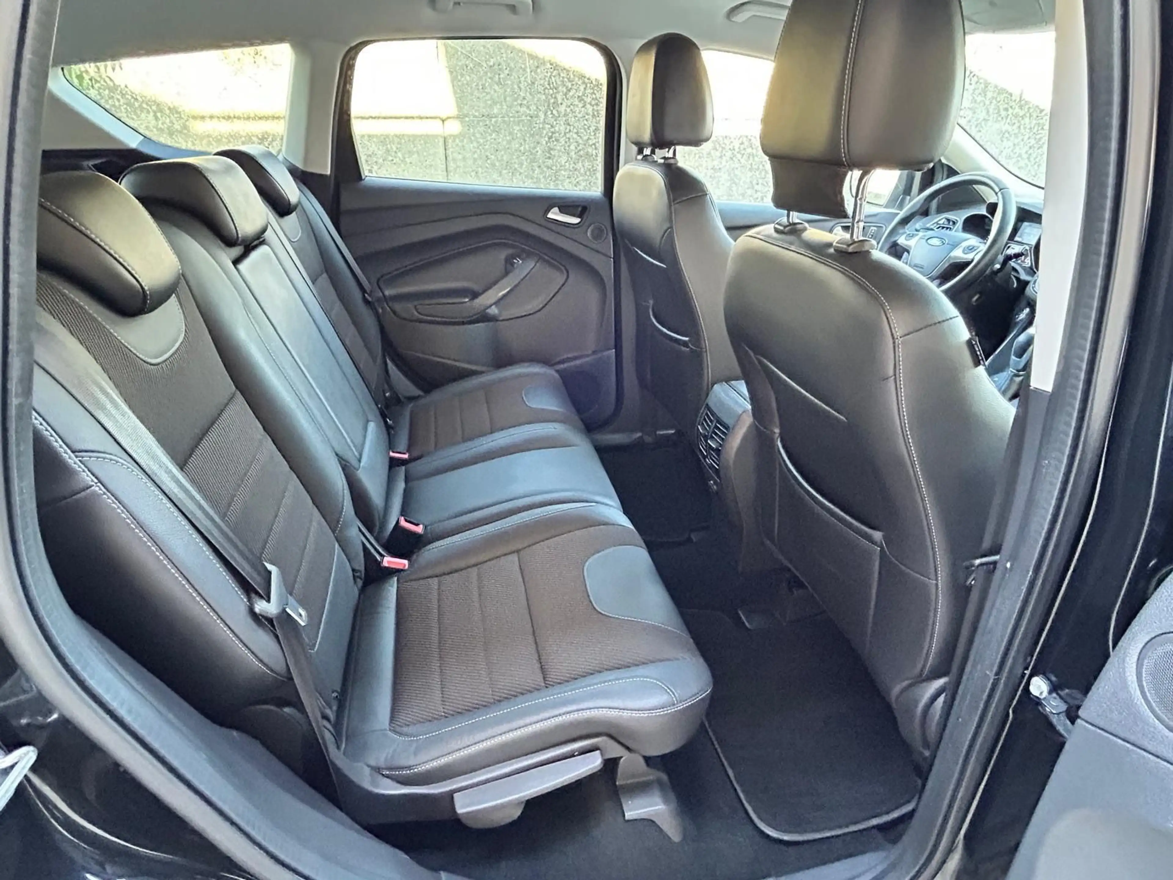 Ford Kuga Titanium 1.6 Eco Boost 4x4 *Navi-Aut.* — photo 11
