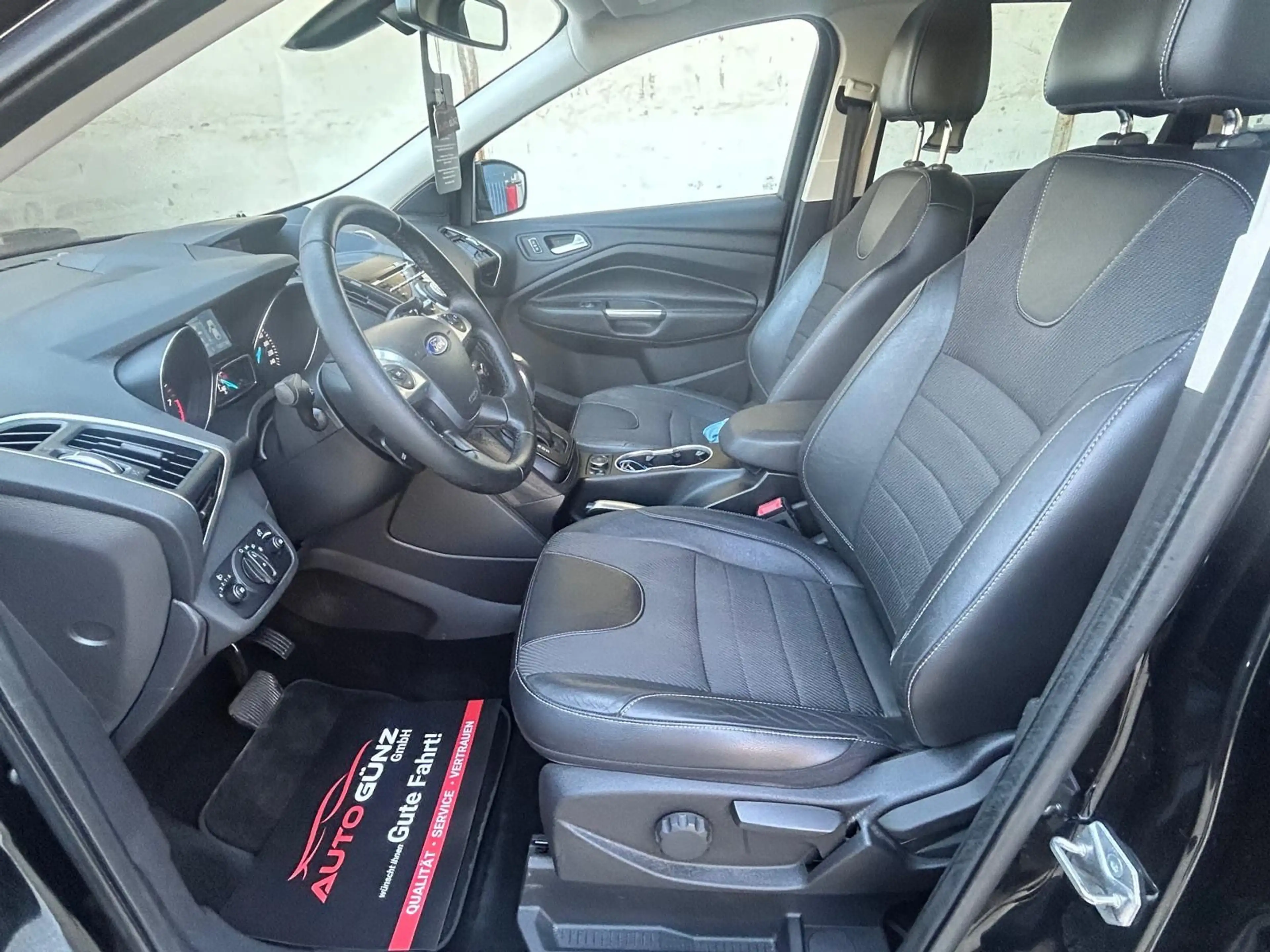 Ford Kuga Titanium 1.6 Eco Boost 4x4 *Navi-Aut.* — photo 10