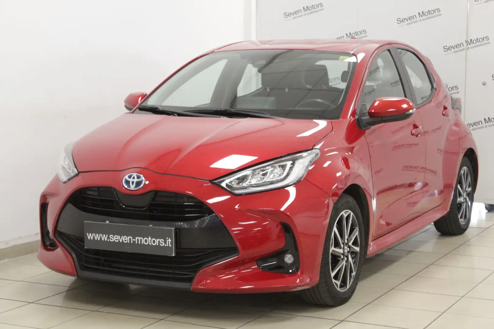 Toyota Yaris 1.5 Hybrid 5 porte Trend Rosso - 1