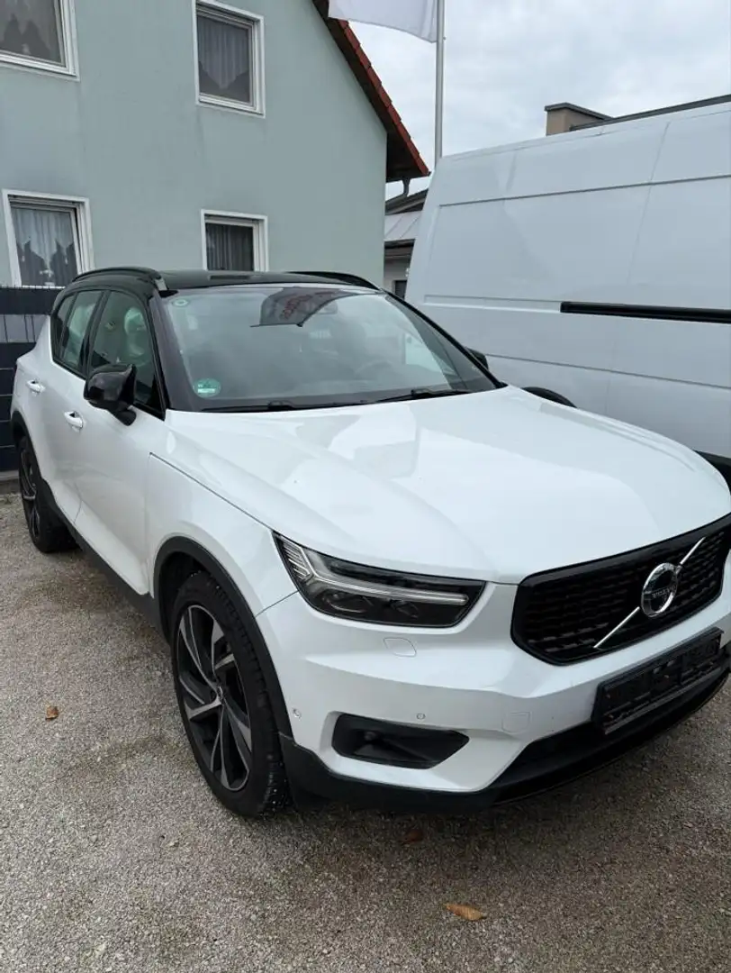 Volvo XC40 2.0 R-Desgin-Automatic-Klimaautom.-Unfall Blanc - 1