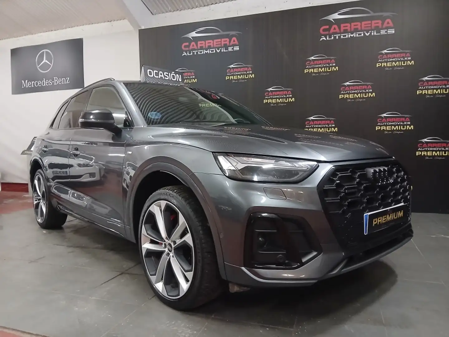 Audi Q5 40 TDI quattro-ultra Black line S tronic 150kW Gris - 1