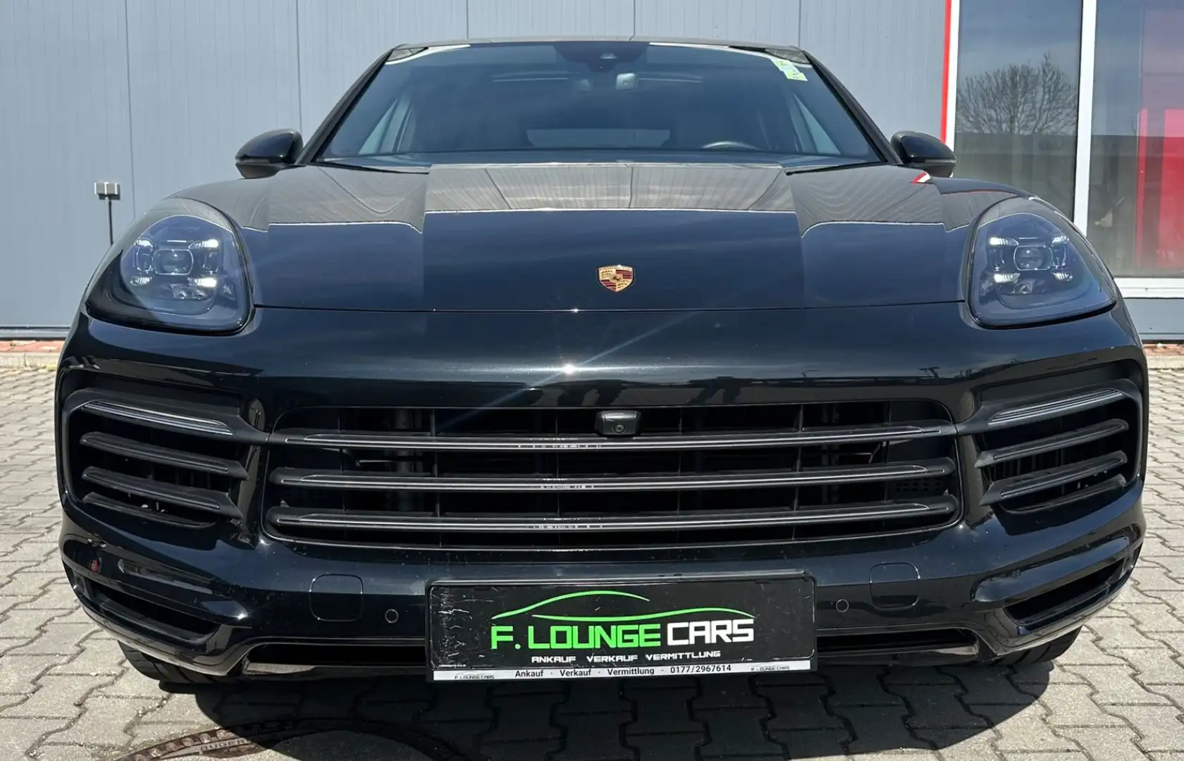 Porsche Cayenne Coupe* E-Hybrid *Platinum Edition* Noir - 2