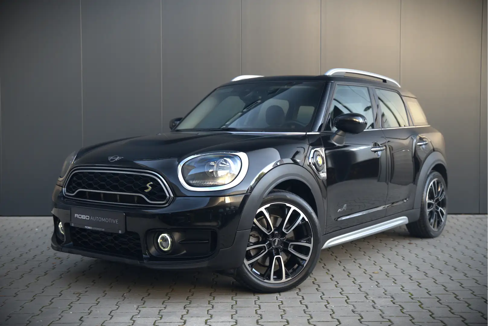 MINI Cooper SE Countryman Mini 2.0 ALL4 | Stoelverwarming | Parkeersensoren Nero - 1