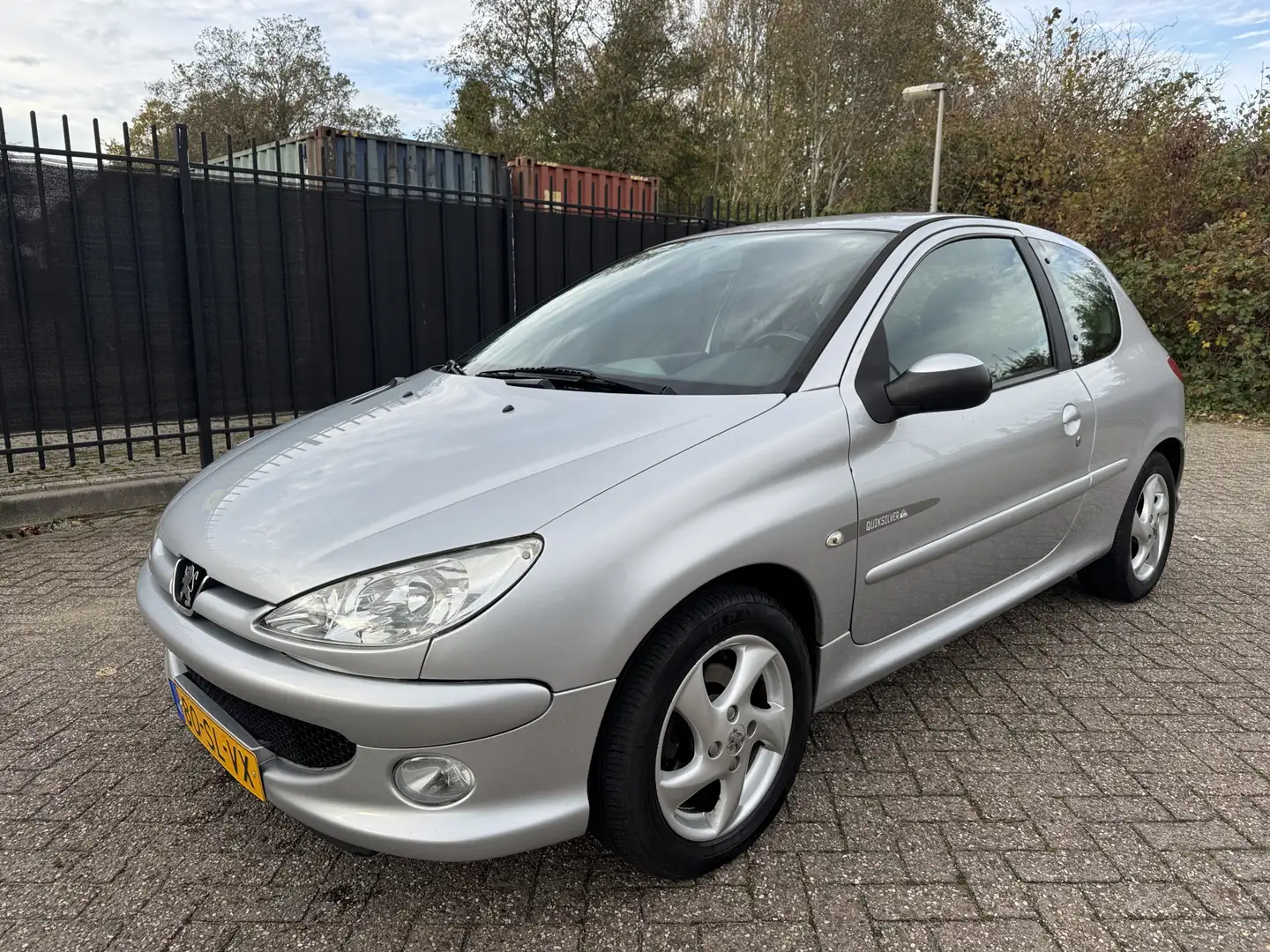 Peugeot 206 1.4-16V Quiksilver Airco/LMV Grijs - 1
