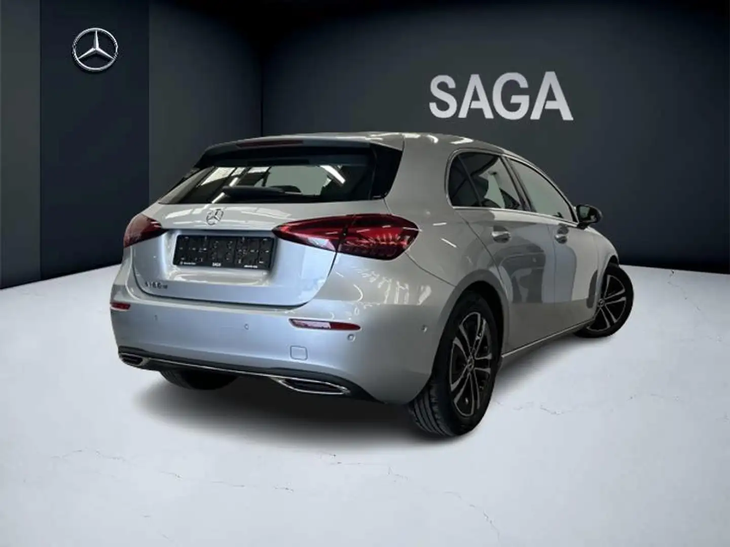 Mercedes-Benz A 180 d Luxury Line Facelift Silber - 2