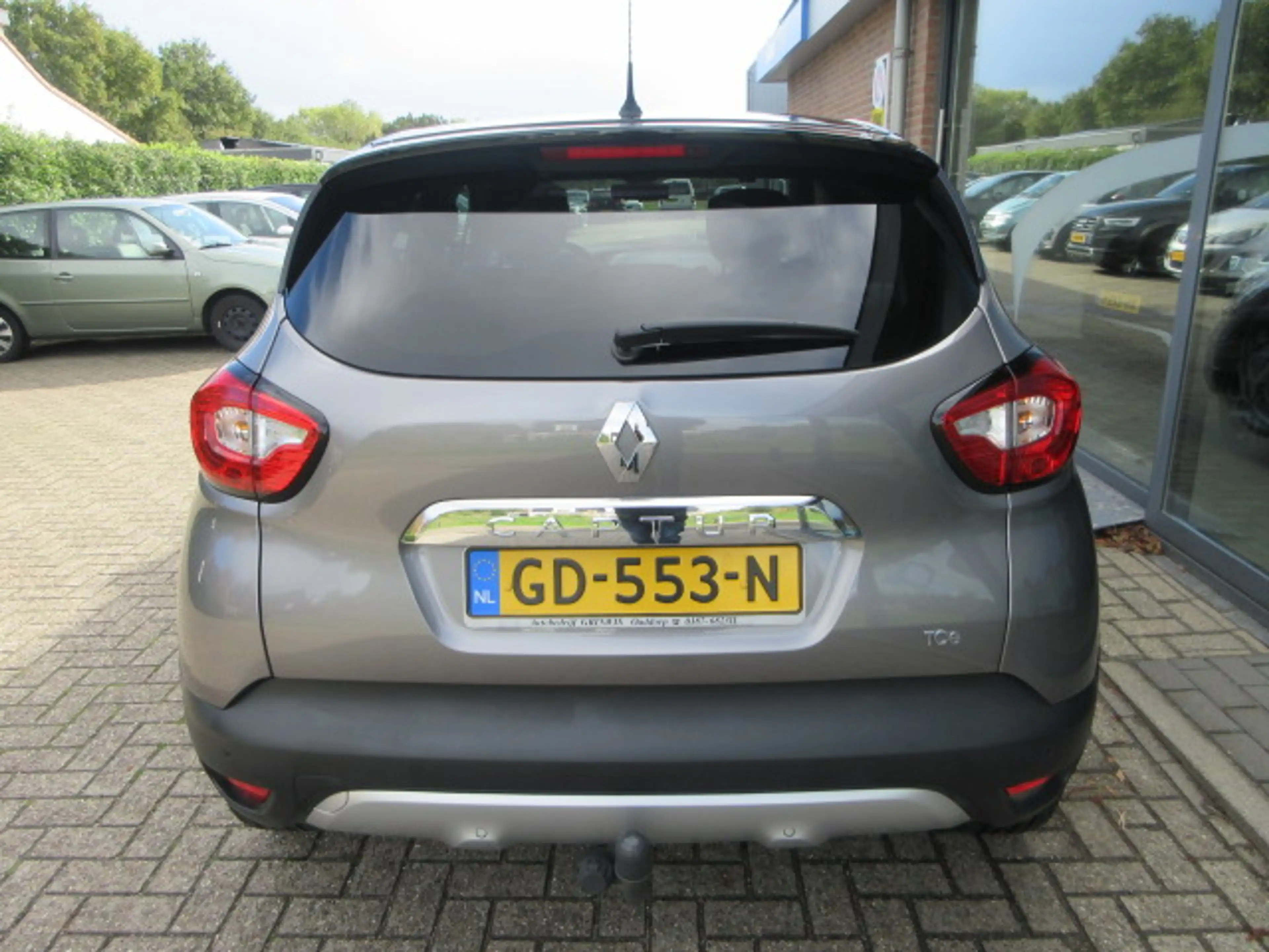 Renault Captur TCe 120pk EDC Helly Hansen — photo 5