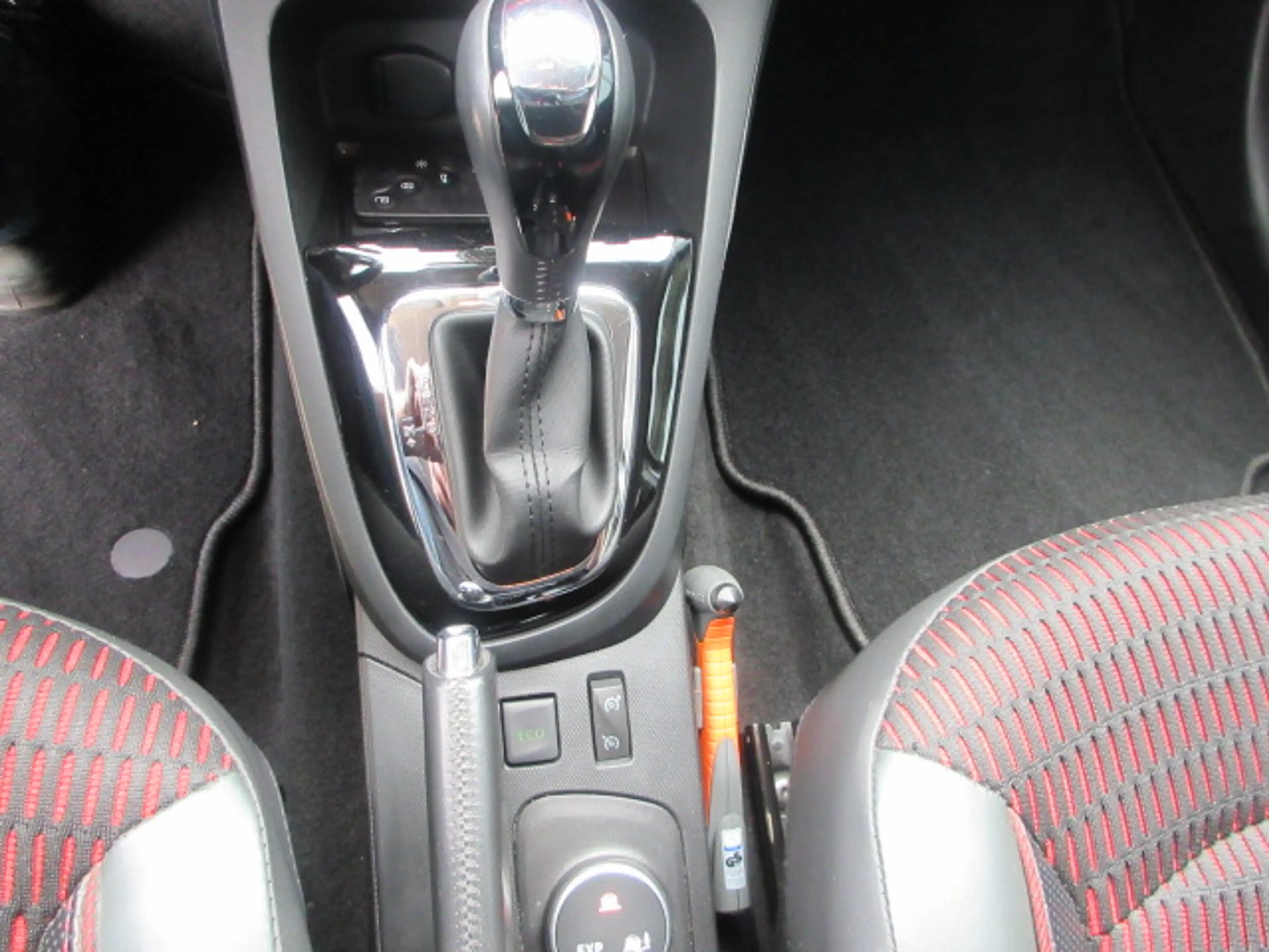 Renault Captur TCe 120pk EDC Helly Hansen — photo 9