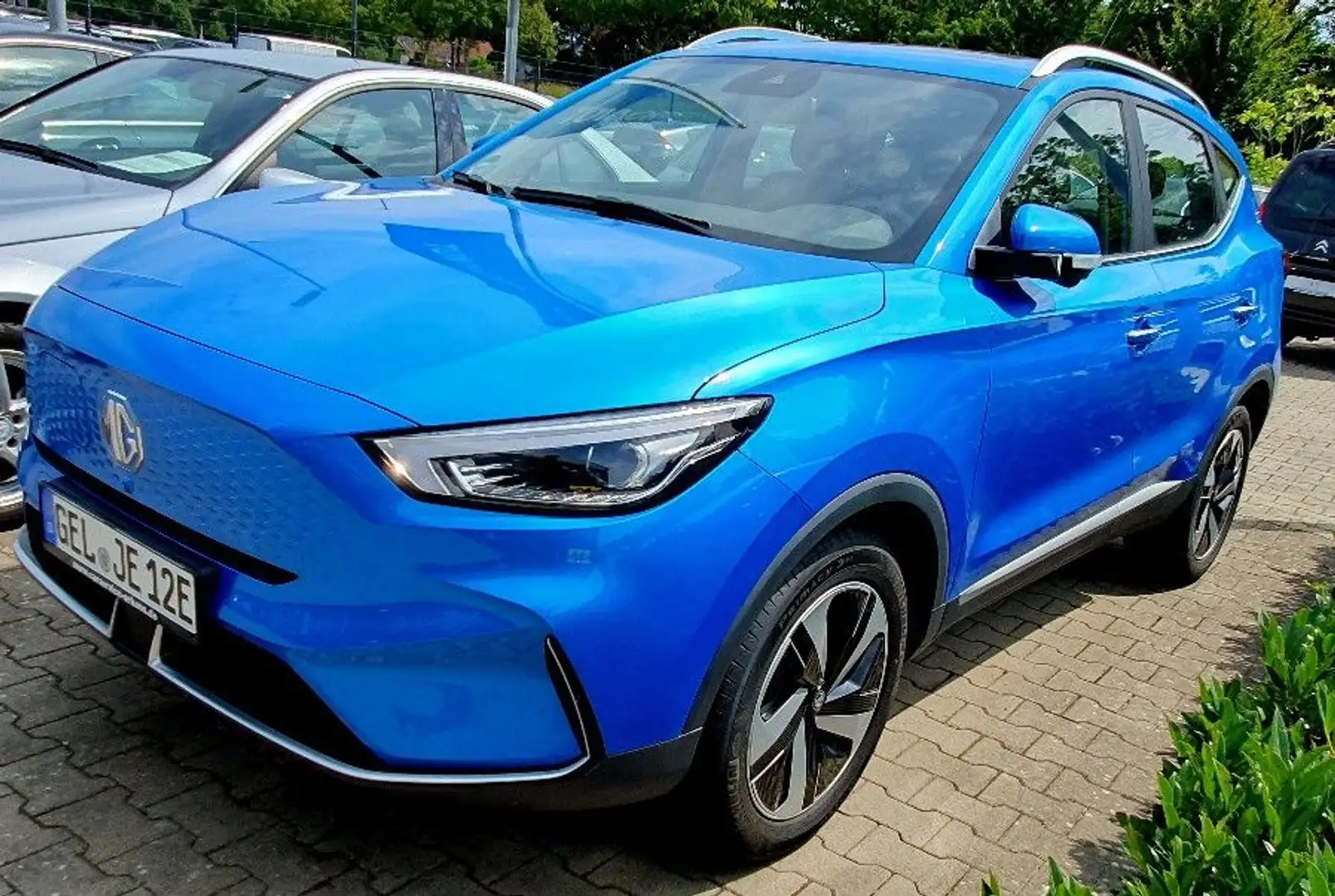 MG ZS EV Elektro Luxury Pano Leder Navi Alu Sitzh. Blau - 1