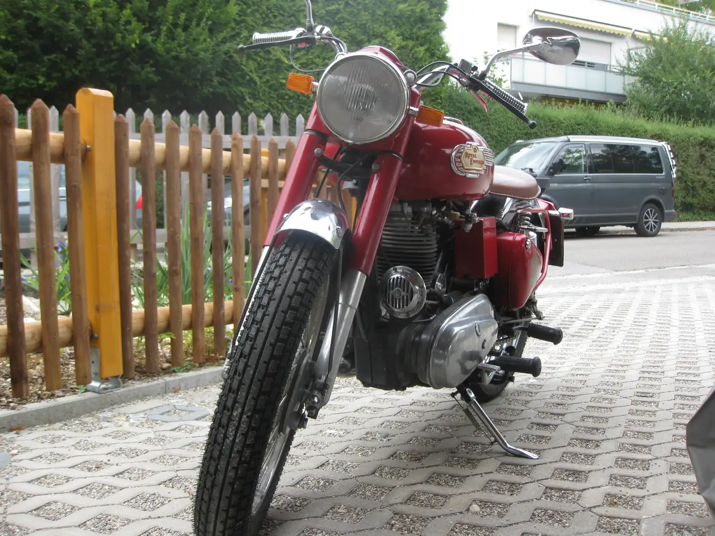 Royal Enfield Bullet 350 Indisches Modell Piros - 2