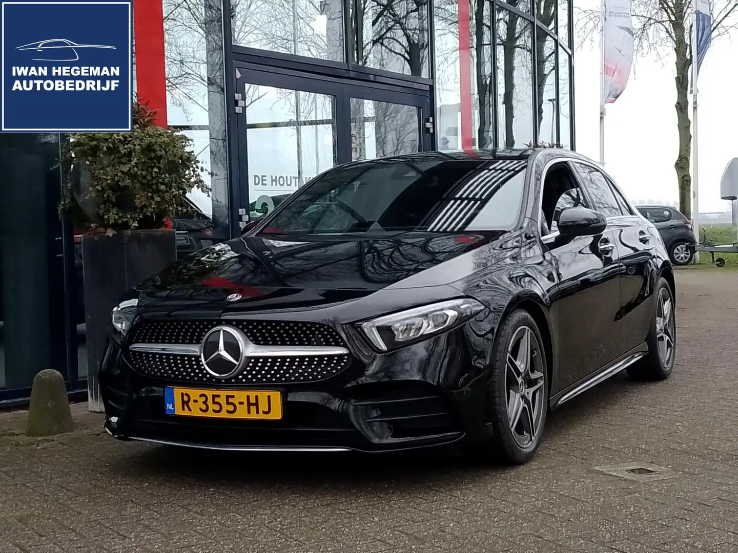 Mercedes-Benz A 200 Premium AMG Styling AUTOMAAT | Navi | Sfeerverlich Noir - 1