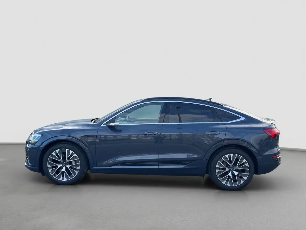 Audi Q8 Sportback 55 e-tron quattro S line Digitales, миниатюра 8