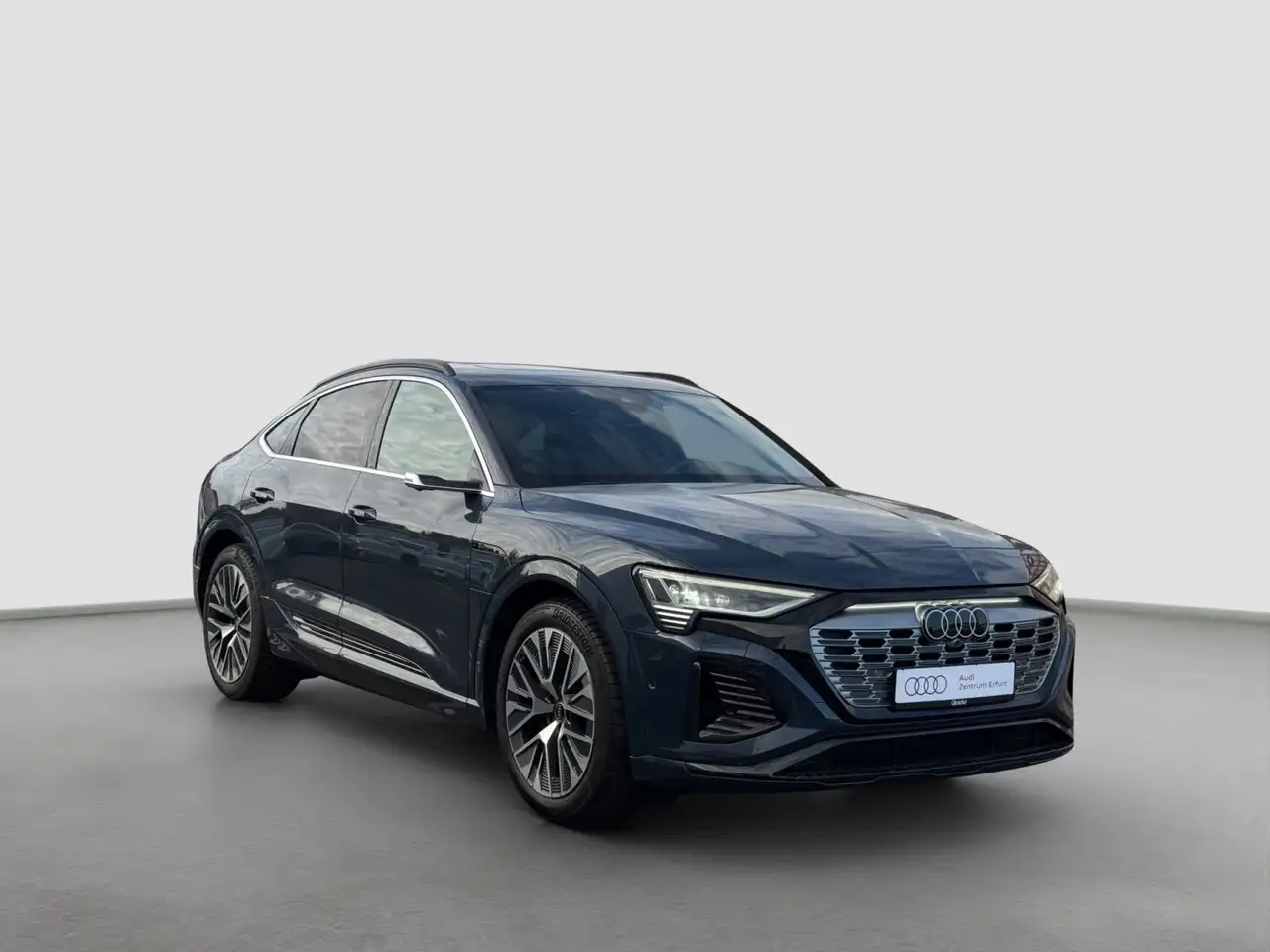 Audi Q8 Sportback 55 e-tron quattro S line Digitales, миниатюра 3