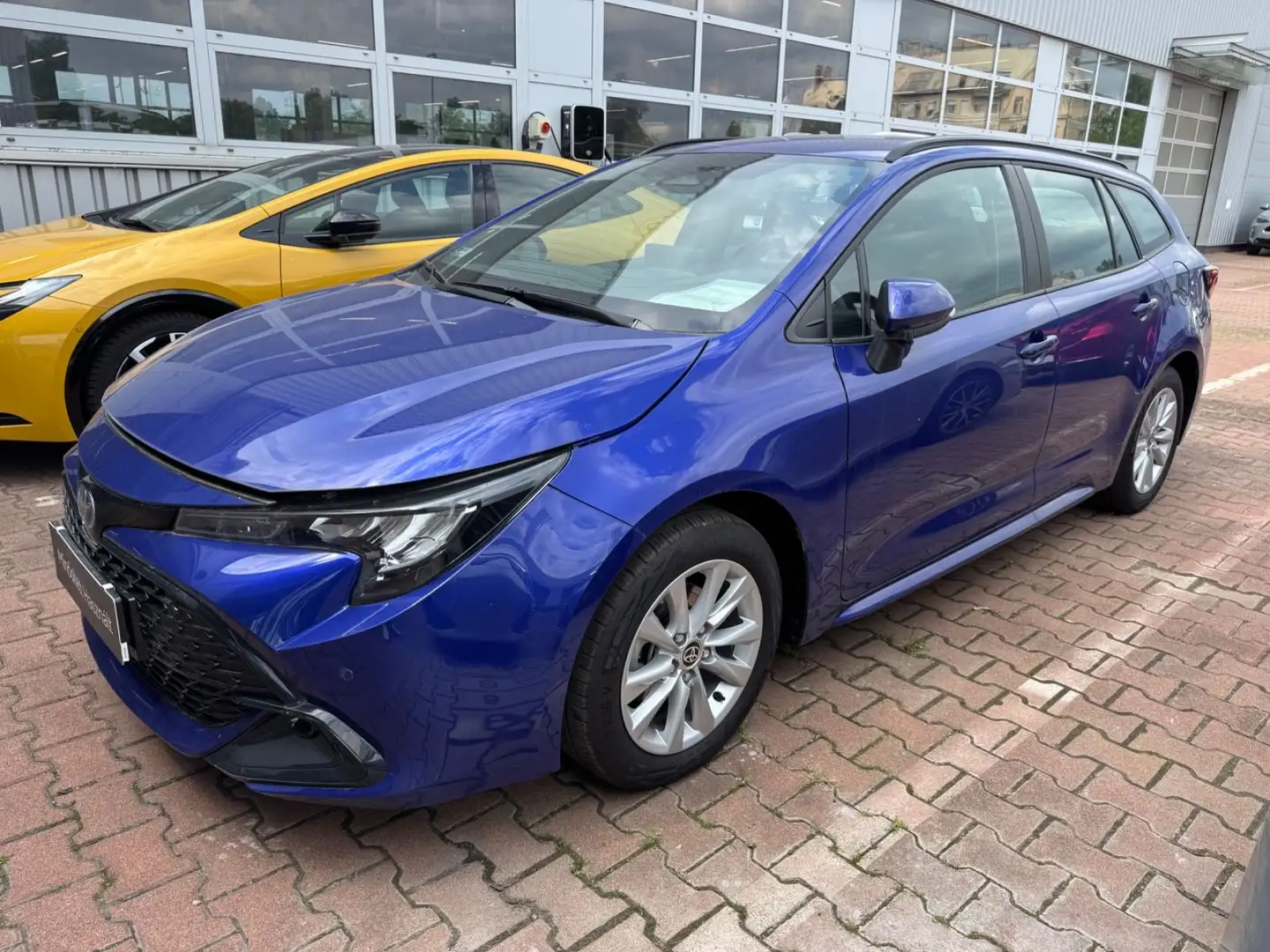 Toyota Corolla 1,8 Hybrid Comfort Touring Sports Blu/Azzurro - 1