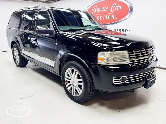 Lincoln Navigator V8 - ONLINE AUCTION