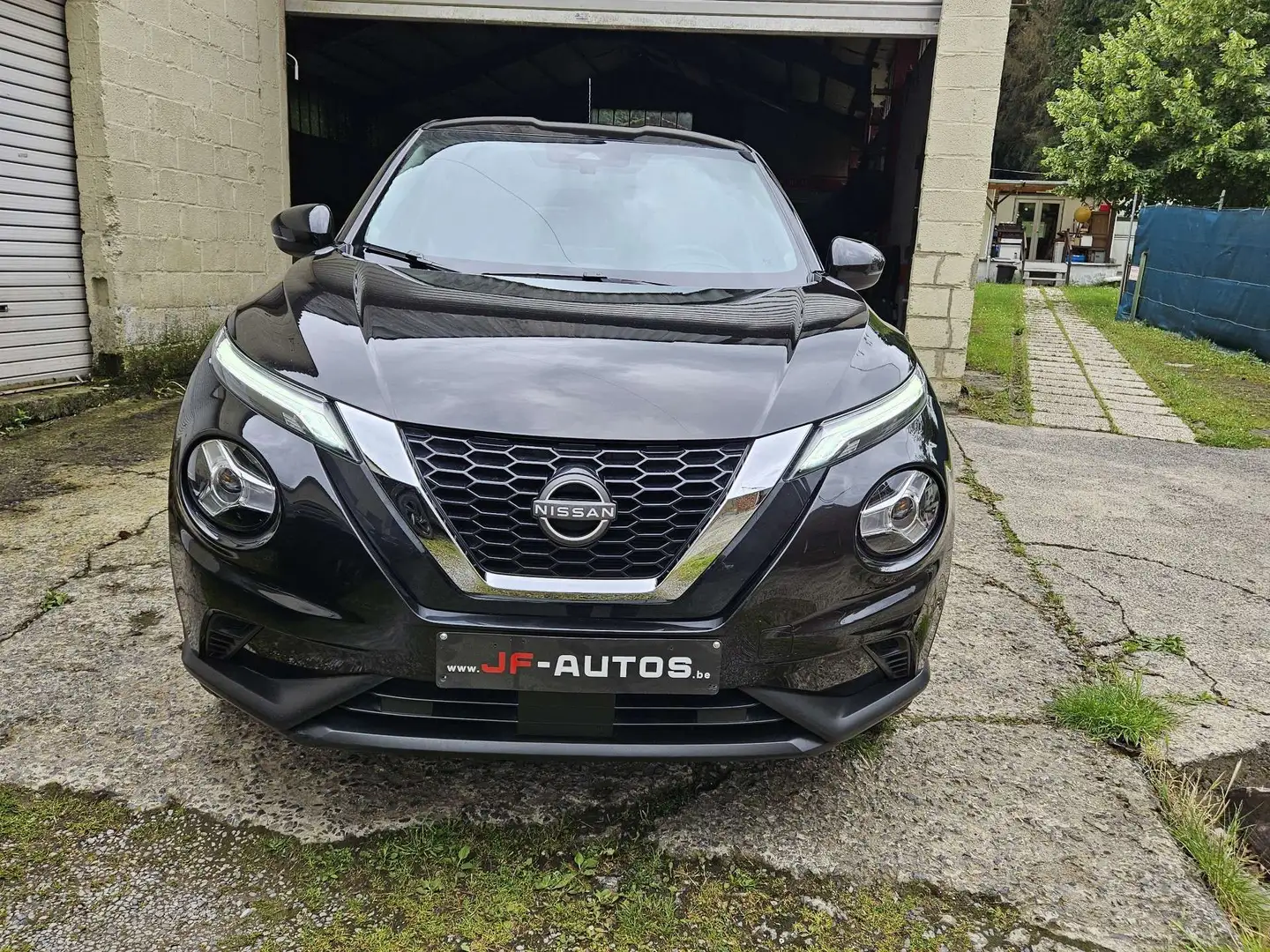 Nissan Juke 1.0 DIG-T 2WD Acenta (EU6AP) Noir - 1