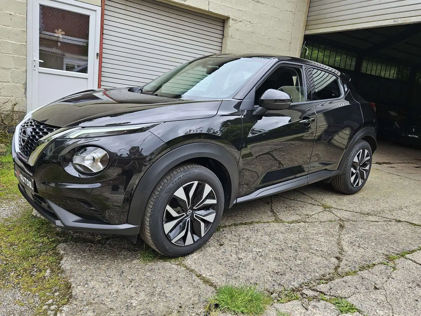 Nissan Juke 1.0 DIG-T 2WD Acenta (EU6AP) Noir - 2