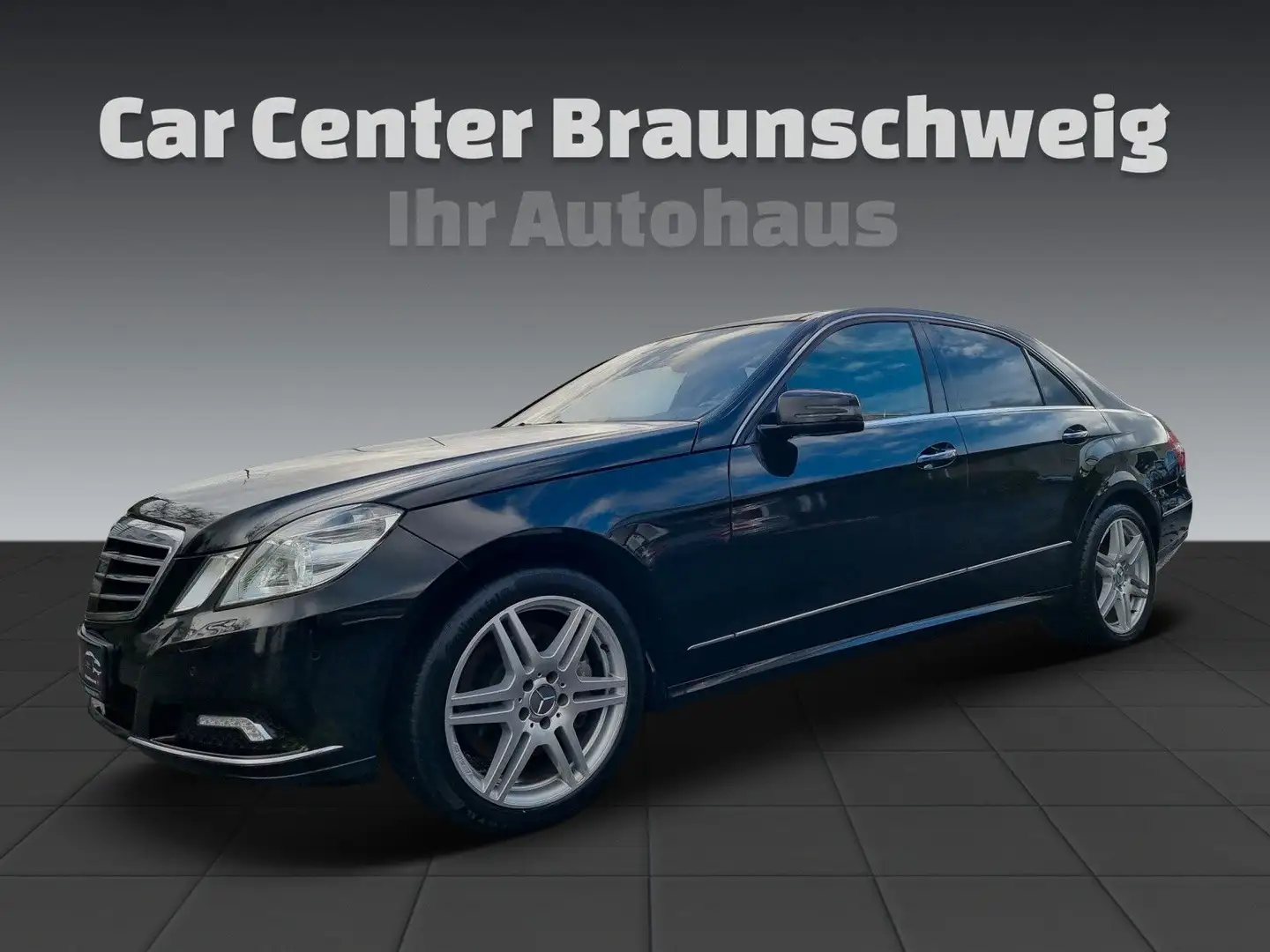 Mercedes-Benz E 500 4MATIC Exclusive Voll+Pano+Leder Negro - 1