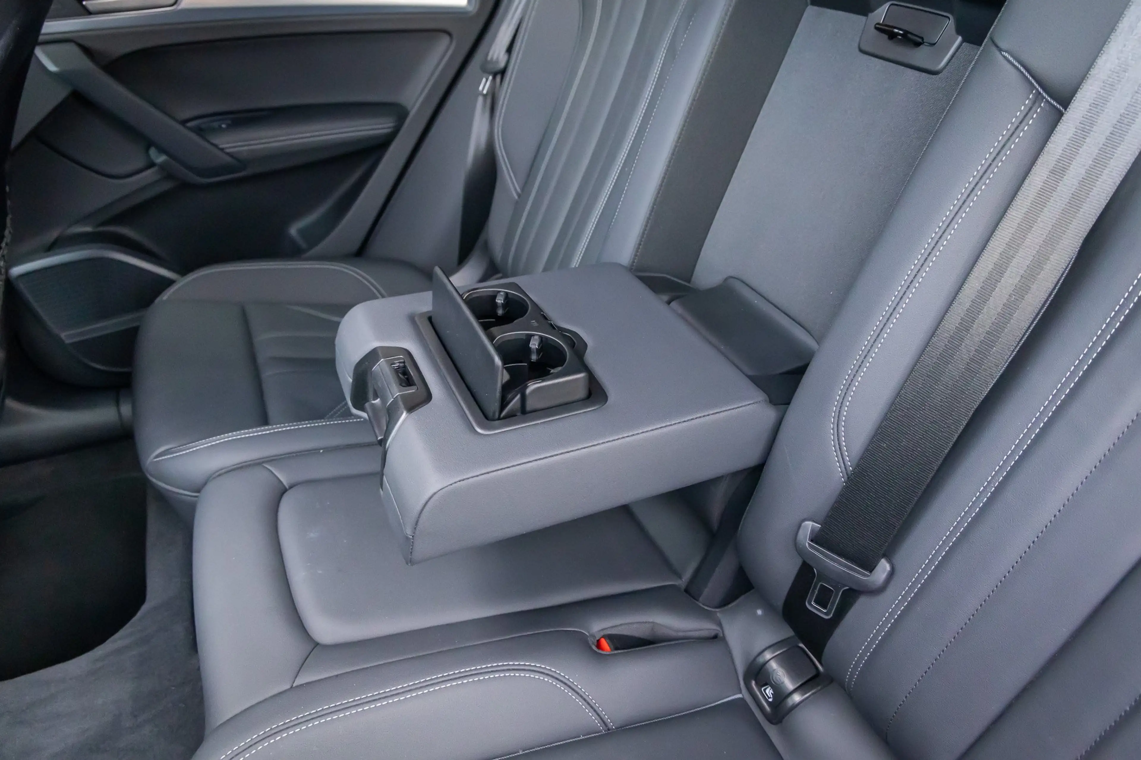 Audi Q5 Sportback 55 TFSI e S edition | Pano | Massage | L — photo 19