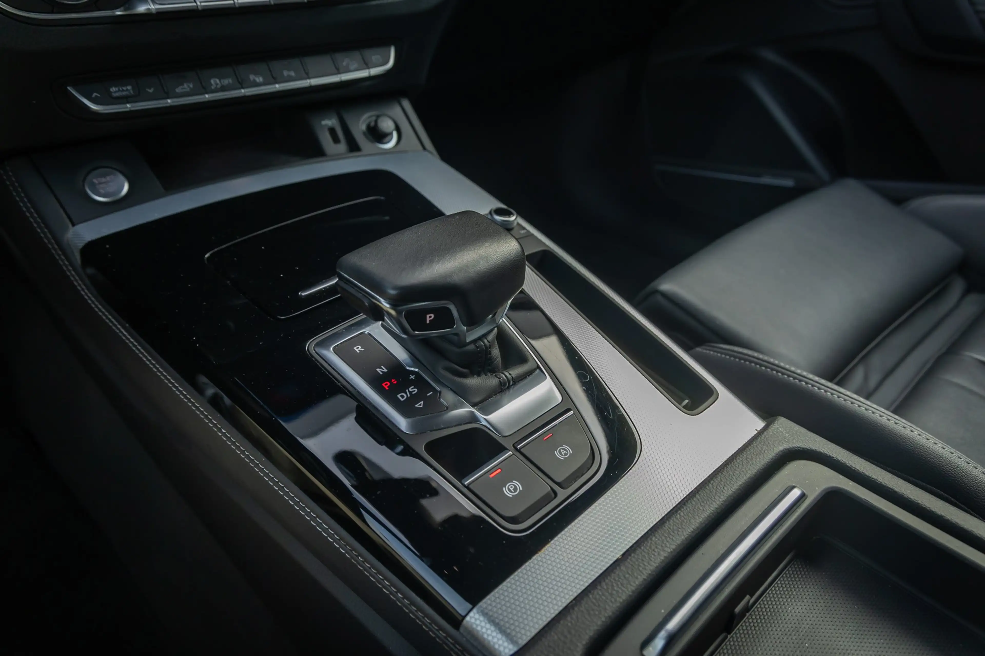 Audi Q5 Sportback 55 TFSI e S edition | Pano | Massage | L — photo 36