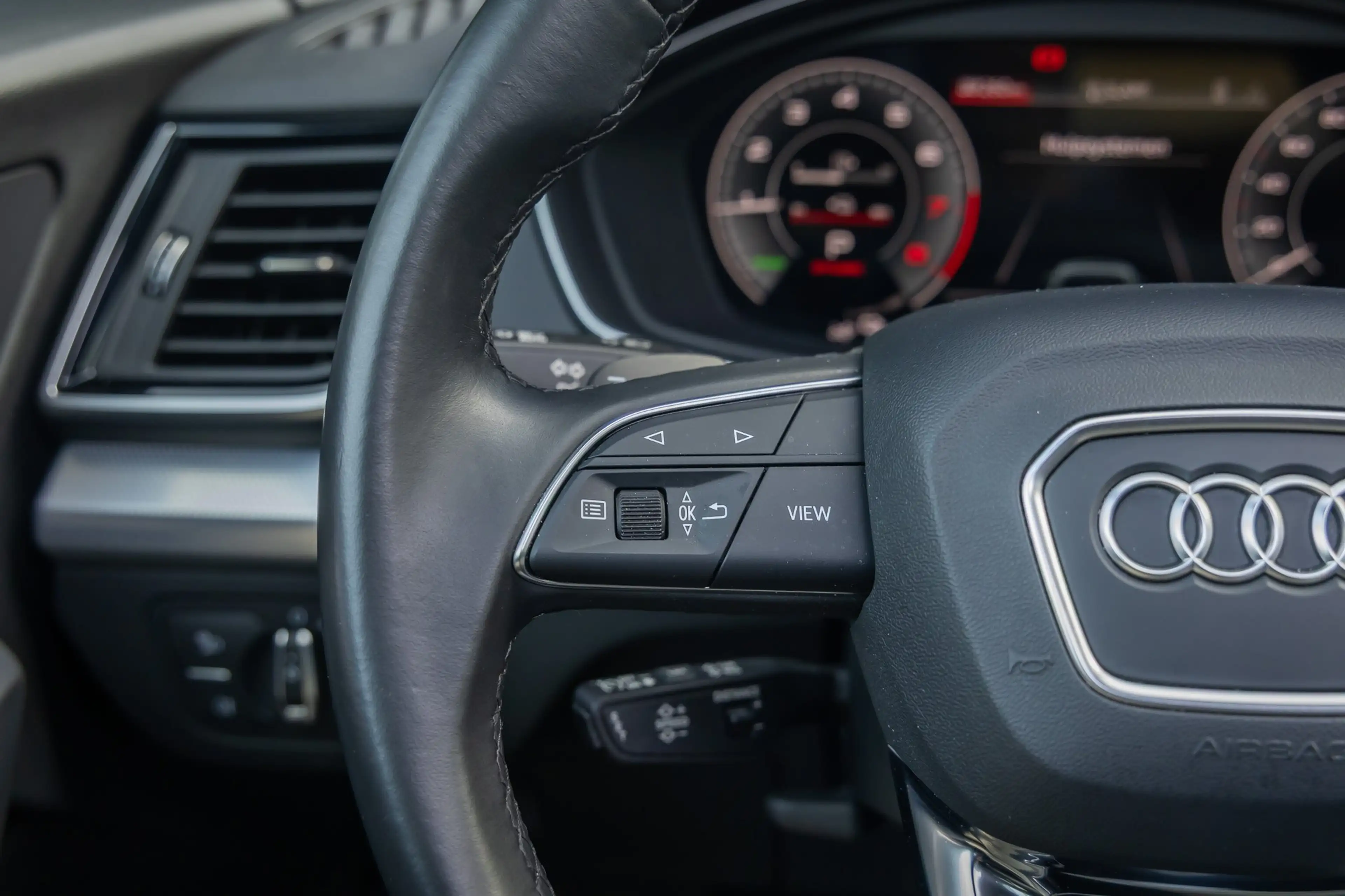Audi Q5 Sportback 55 TFSI e S edition | Pano | Massage | L — photo 31
