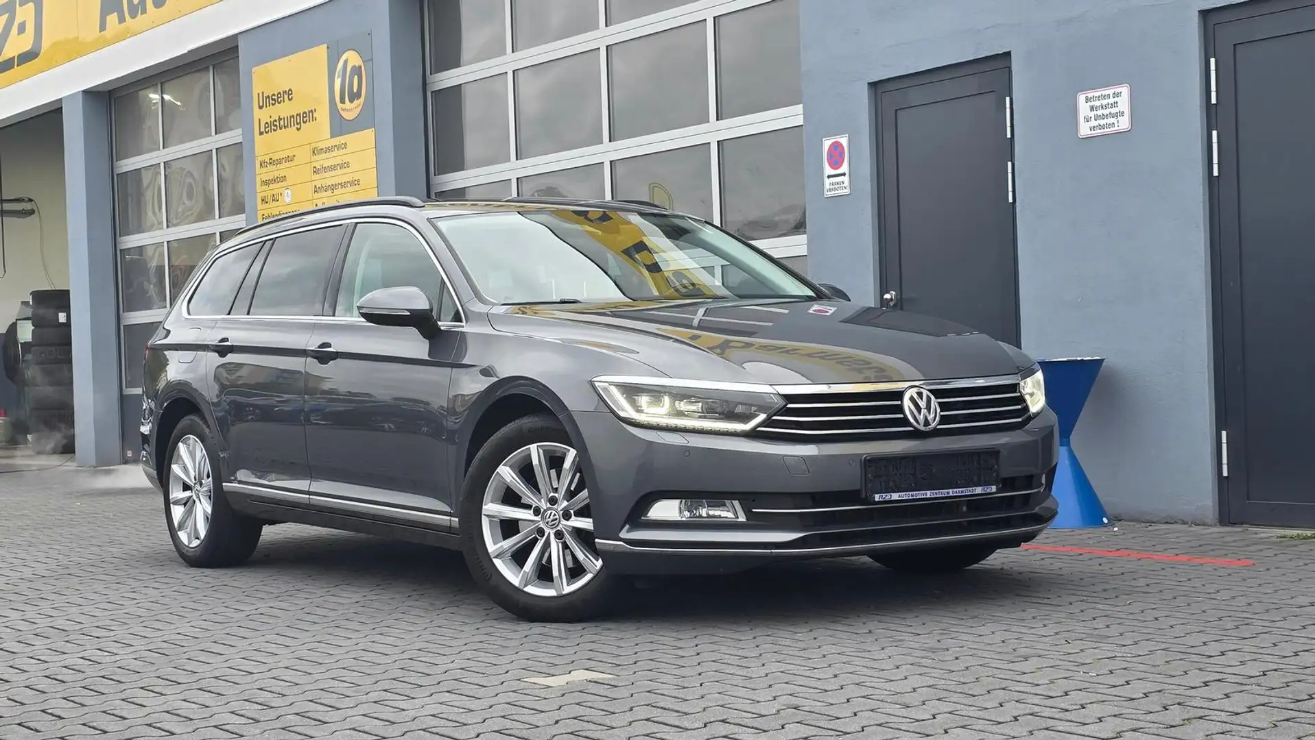 Volkswagen Passat Variant Passat Var TDI DSG STANDHZ MATRIX MEMORY SCHECKH Gris - 2